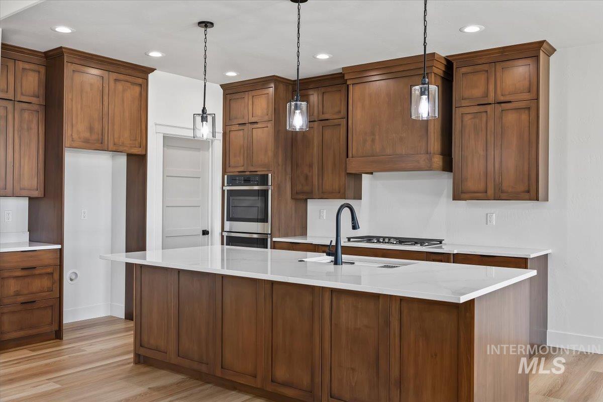 2328 Cattail Drive, Twin Falls, Idaho 83301, 4 Bedrooms, 3.5 Bathrooms, Residential For Sale, Price $699,900,MLS 98976584