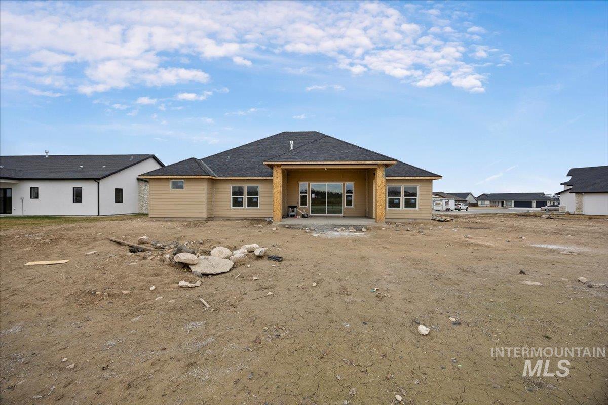 2328 Cattail Drive, Twin Falls, Idaho 83301, 4 Bedrooms, 3.5 Bathrooms, Residential For Sale, Price $699,900,MLS 98976584