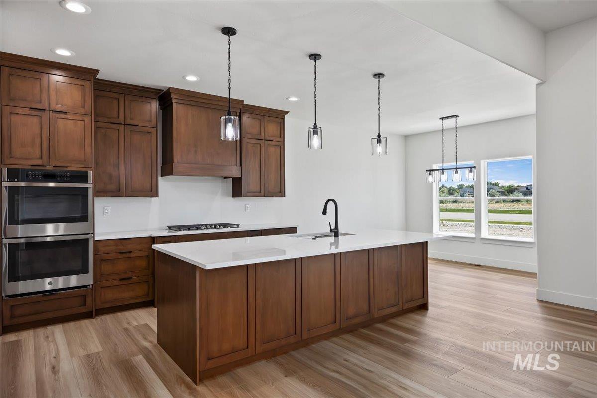 2328 Cattail Drive, Twin Falls, Idaho 83301, 4 Bedrooms, 3.5 Bathrooms, Residential For Sale, Price $699,900,MLS 98976584