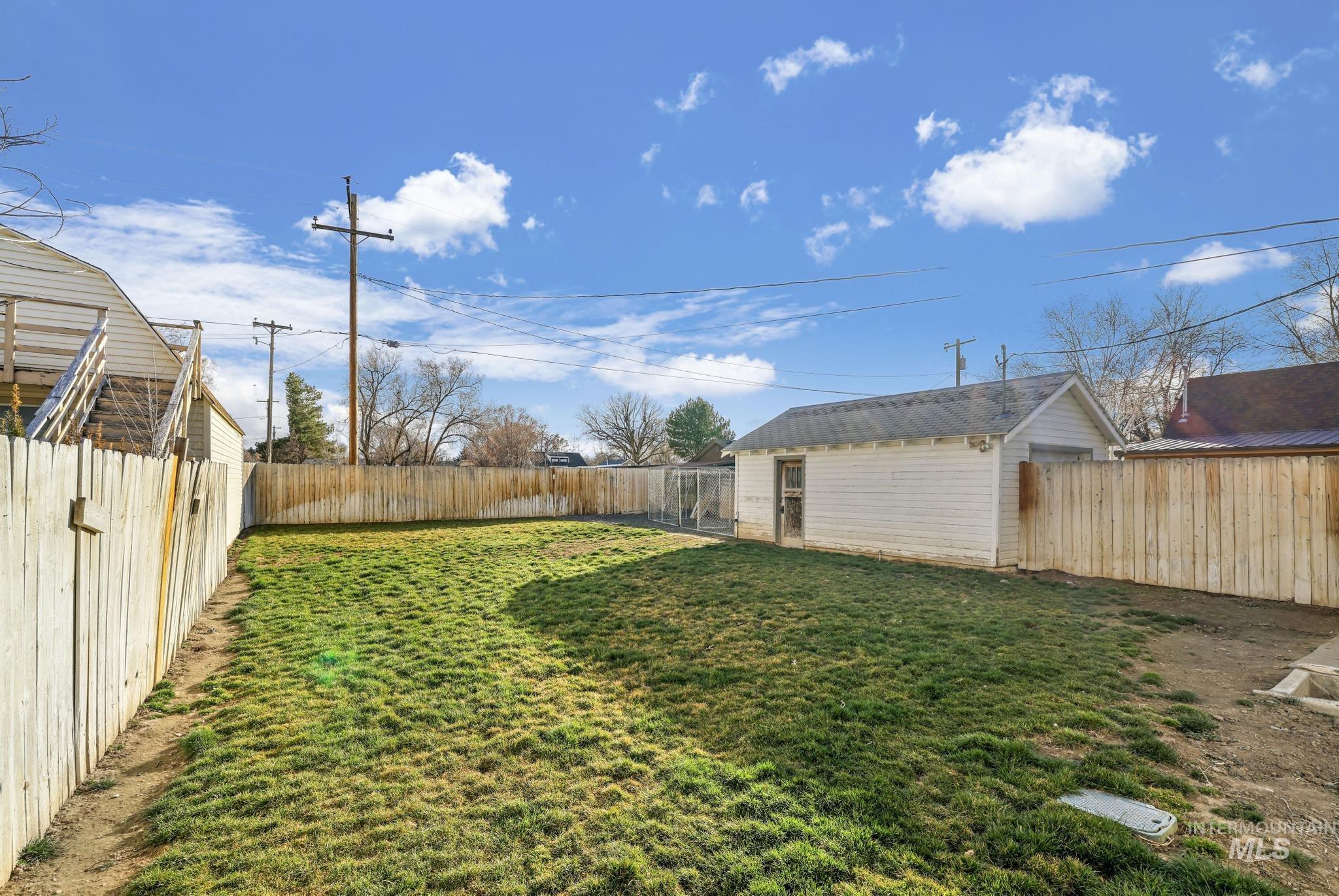 517 6th St, Filer, Idaho 83328, 2 Bedrooms, 1 Bathroom, Residential For Sale, Price $230,000, 98976588