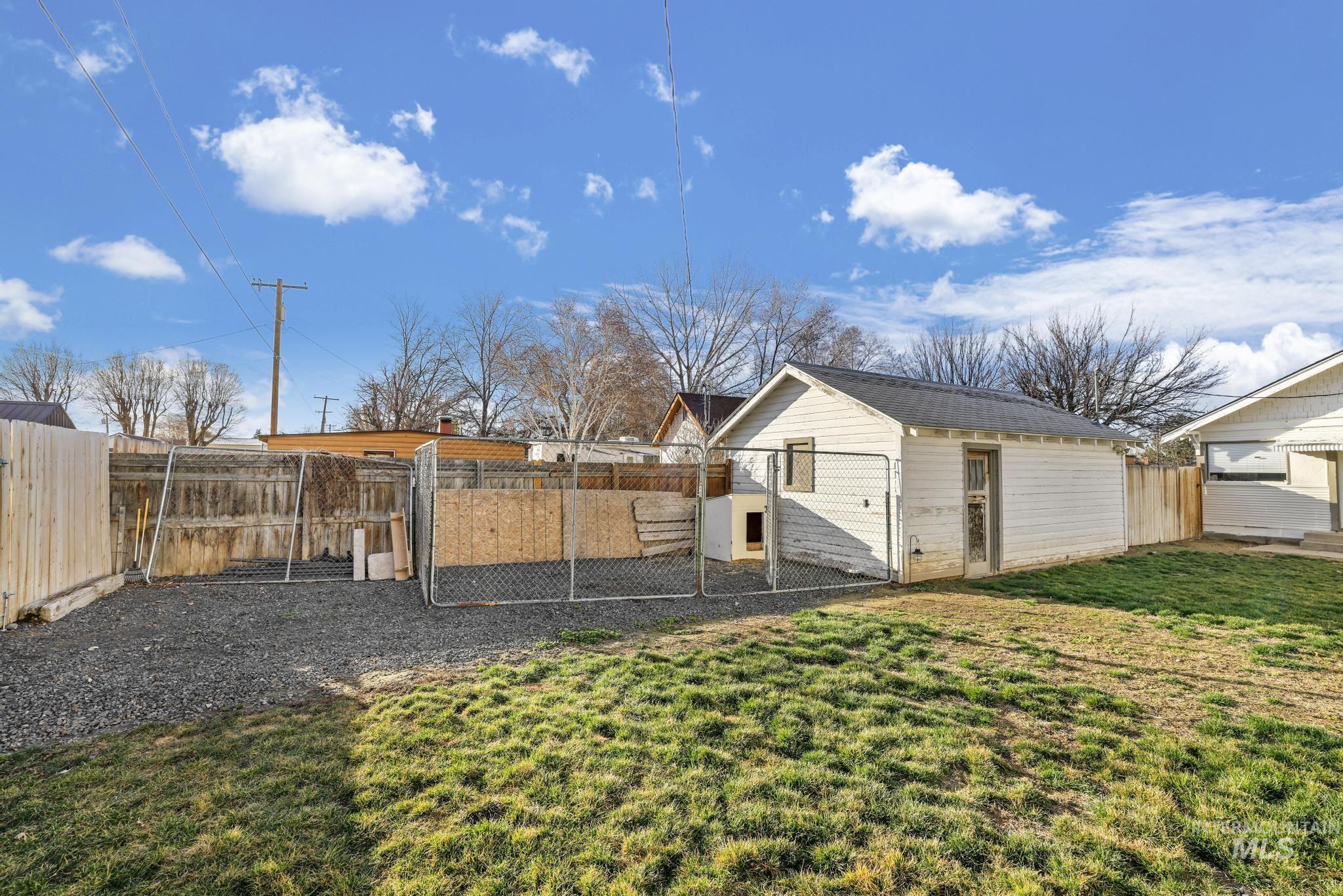 517 6th St, Filer, Idaho 83328, 2 Bedrooms, 1 Bathroom, Residential For Sale, Price $230,000, 98976588