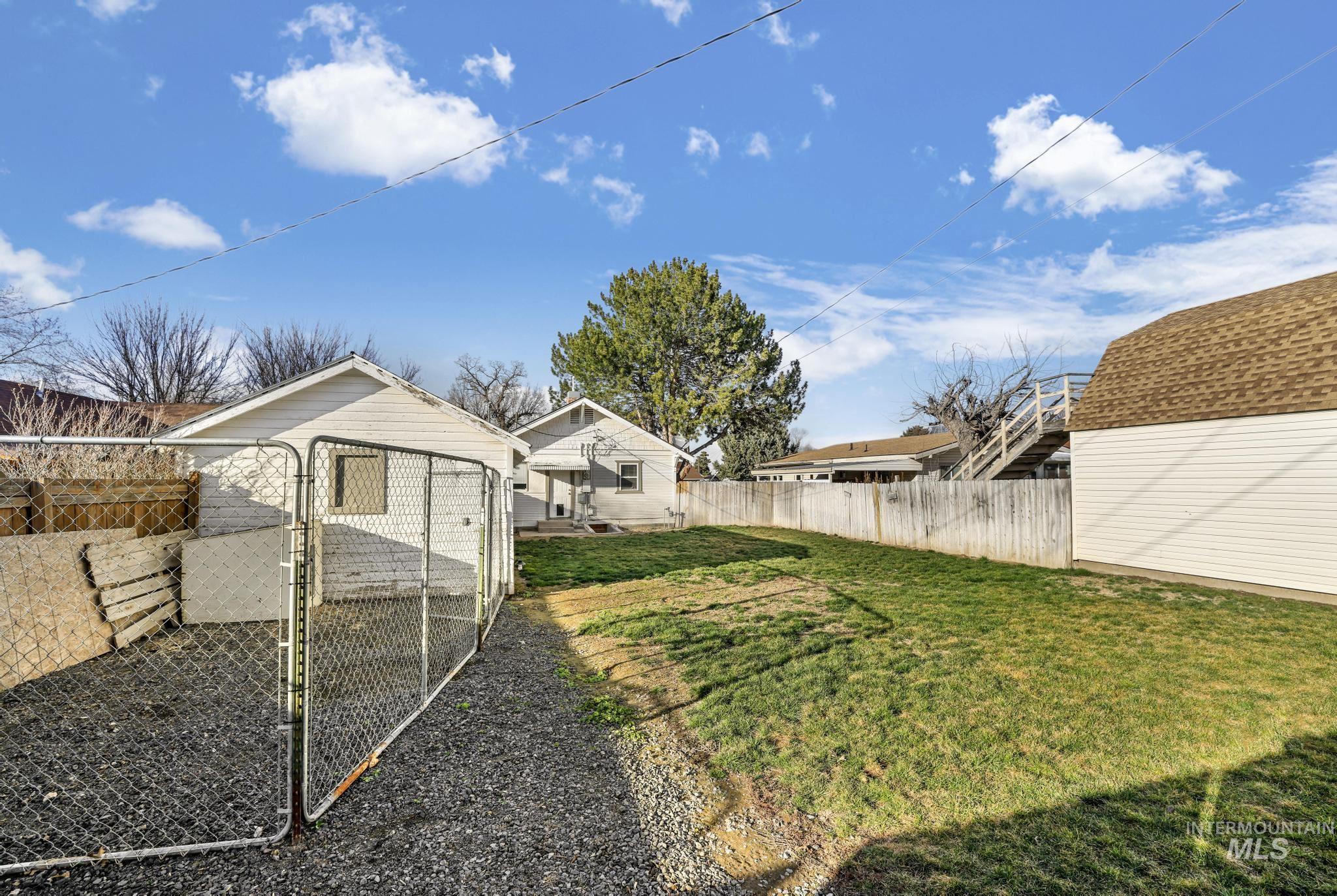 517 6th St, Filer, Idaho 83328, 2 Bedrooms, 1 Bathroom, Residential For Sale, Price $230,000, 98976588