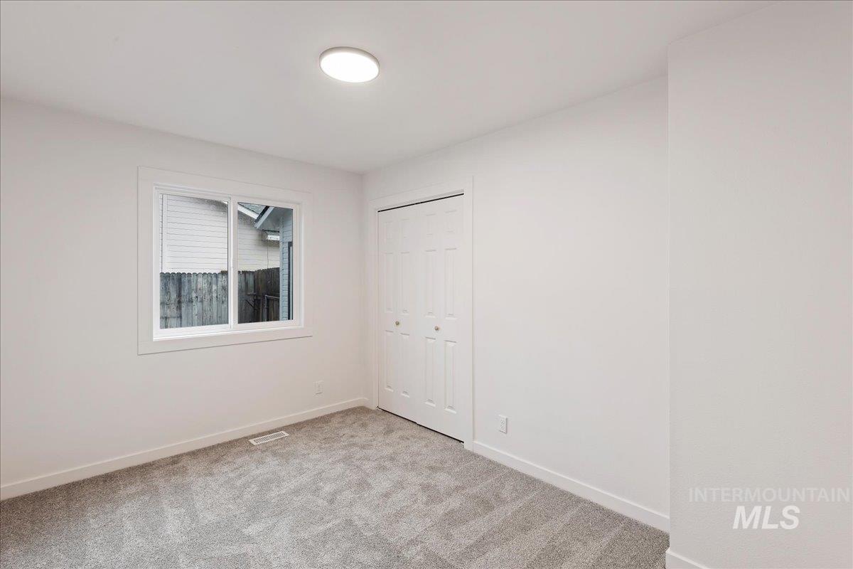 89 S Firwood Ave, Eagle, Idaho 83616-6170, 4 Bedrooms, 2 Bathrooms, Residential For Sale, Price $549,900,MLS 98976590