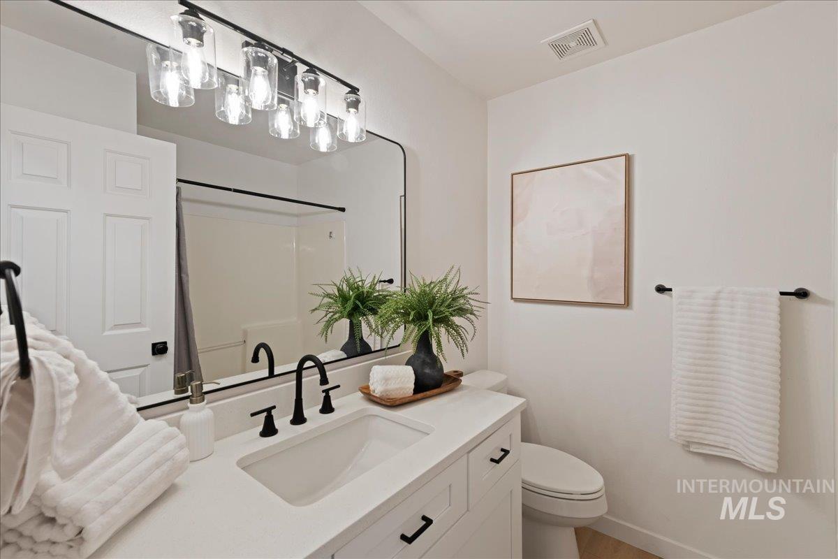 89 S Firwood Ave, Eagle, Idaho 83616-6170, 4 Bedrooms, 2 Bathrooms, Residential For Sale, Price $549,900,MLS 98976590