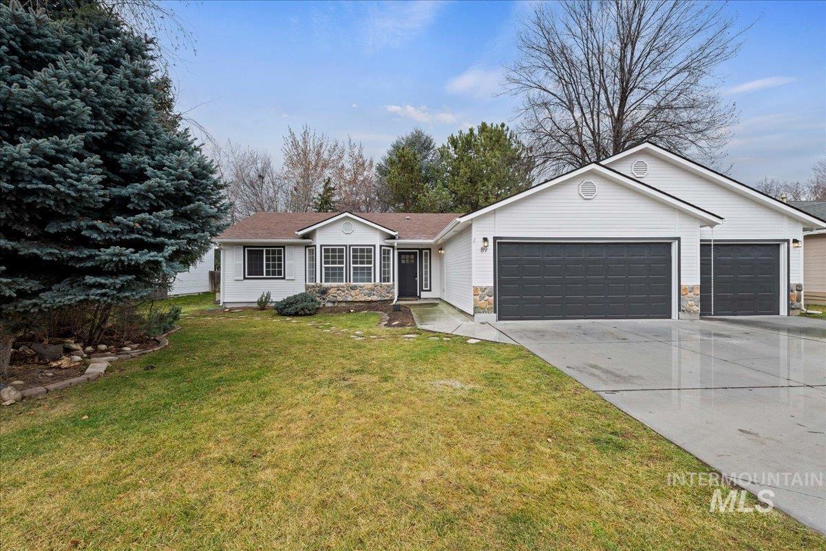 89 S Firwood Ave, Eagle, Idaho 83616-6170, 4 Bedrooms, 2 Bathrooms, Residential For Sale, Price $549,900,MLS 98976590