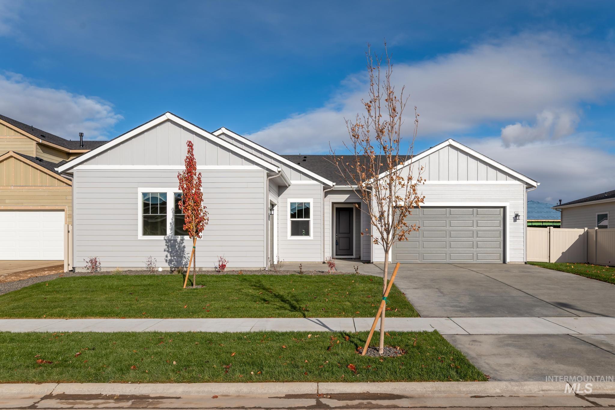 6176 W Doublerock Ct, Meridian, Idaho 83646, 3 Bedrooms, 2.5 Bathrooms, Residential For Sale, Price $629,900,MLS 98976595