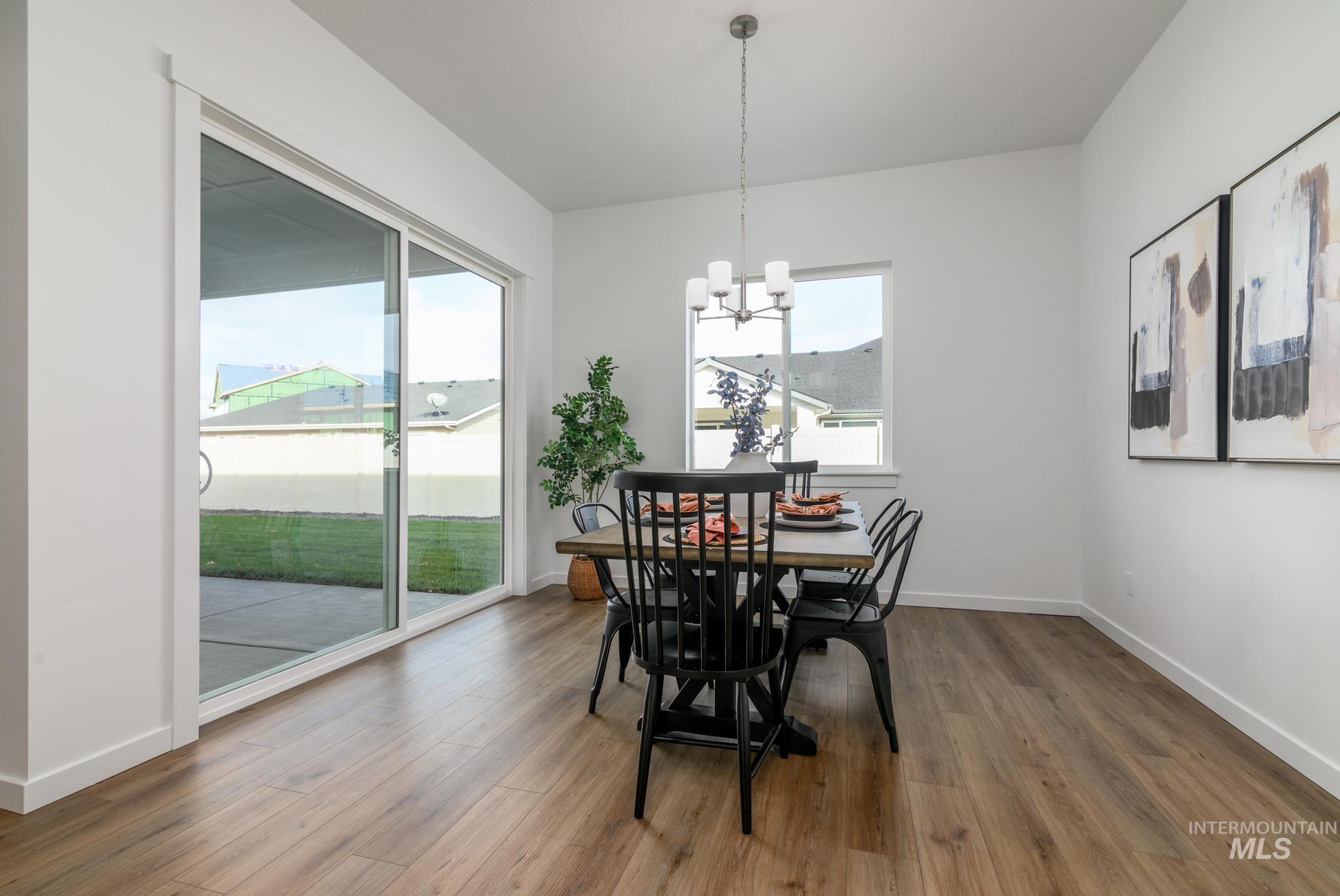 6176 W Doublerock Ct, Meridian, Idaho 83646, 3 Bedrooms, 2.5 Bathrooms, Residential For Sale, Price $629,900,MLS 98976595