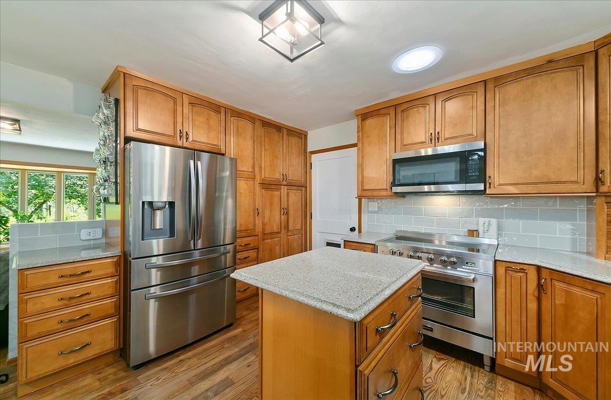 14 Cougar Ln, Boise, Idaho 83716, 4 Bedrooms, 2.5 Bathrooms, Residential For Sale, Price $849,000, 98976596