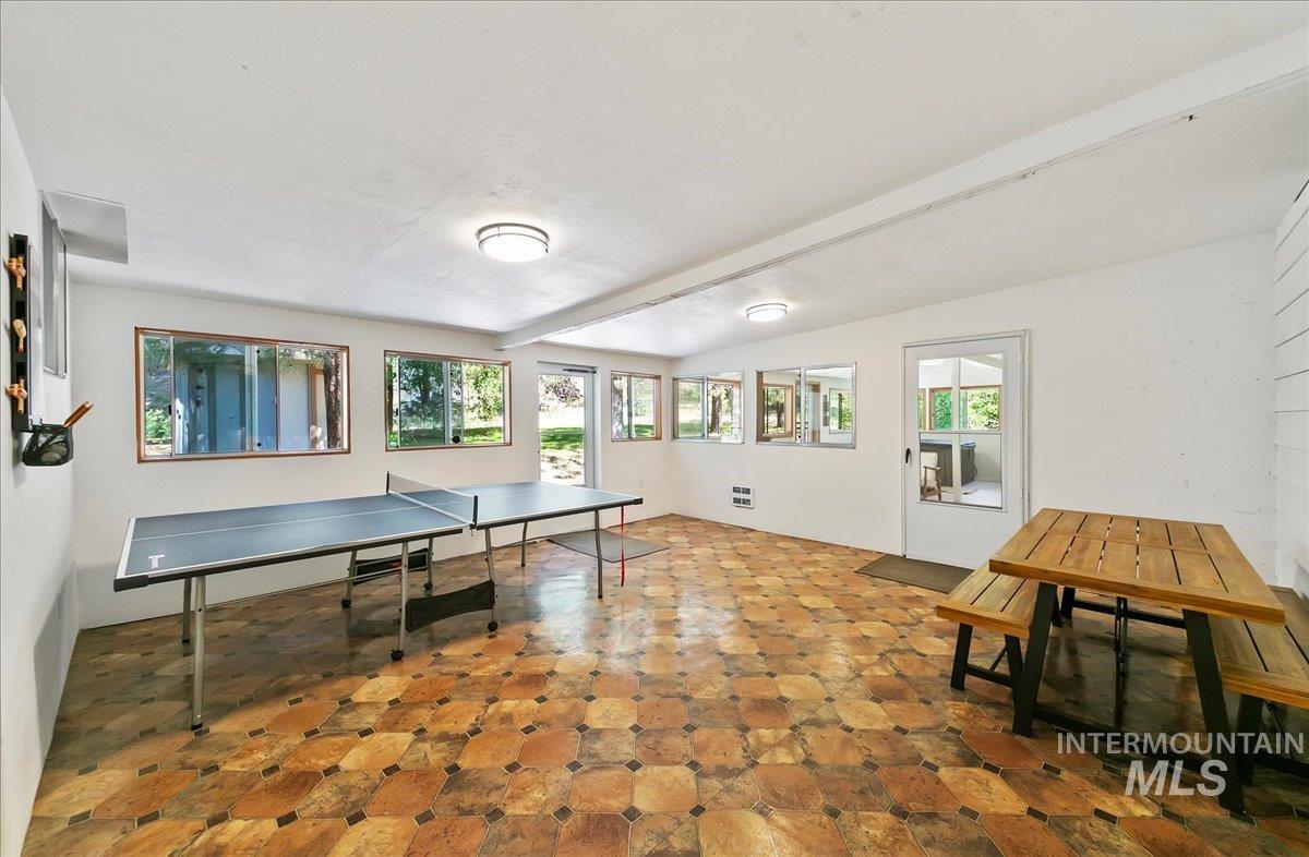 14 Cougar Ln, Boise, Idaho 83716, 4 Bedrooms, 2.5 Bathrooms, Residential For Sale, Price $849,000, 98976596