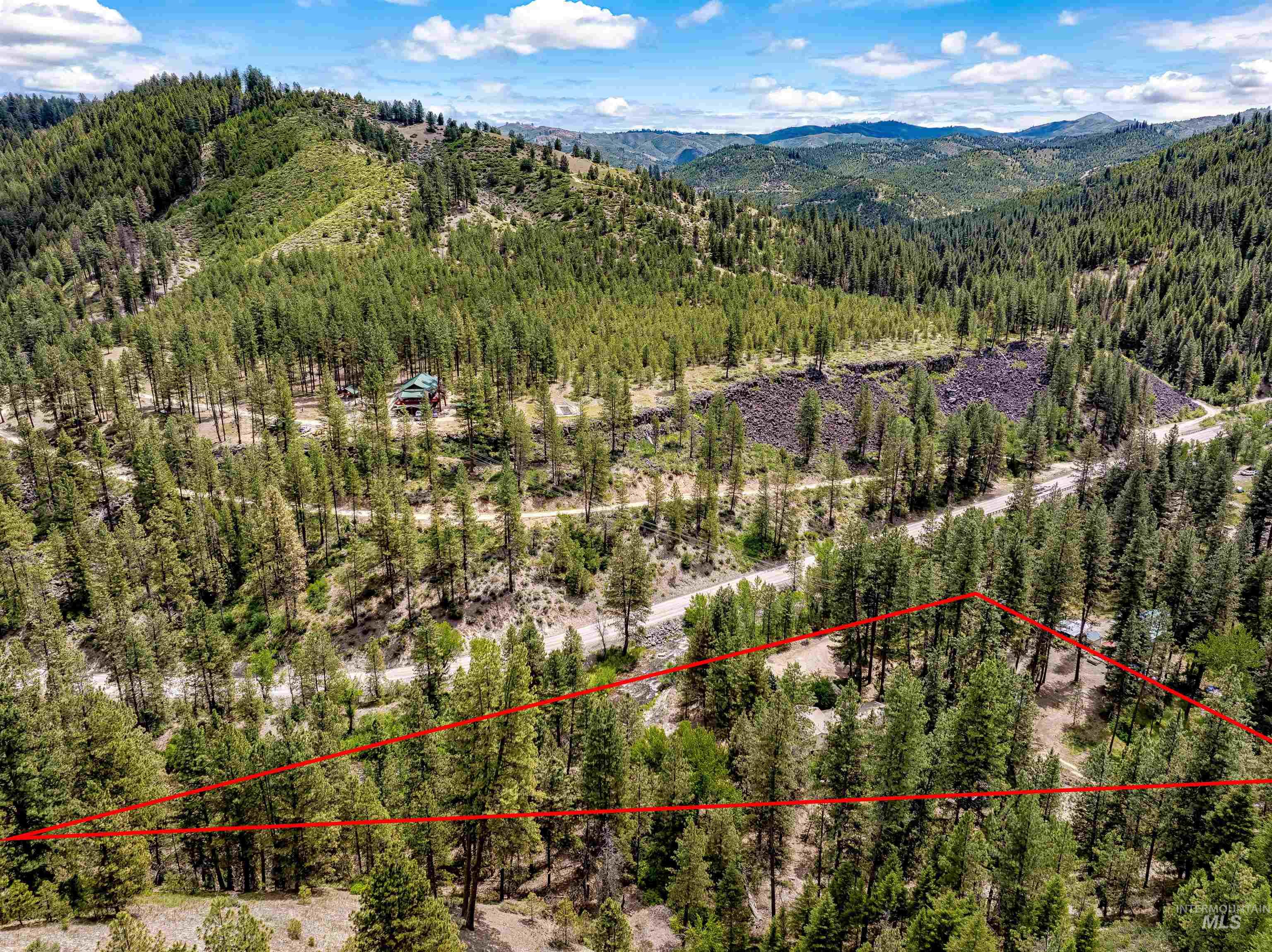 14 Cougar Ln, Boise, Idaho 83716, 4 Bedrooms, 2.5 Bathrooms, Residential For Sale, Price $849,000, 98976596