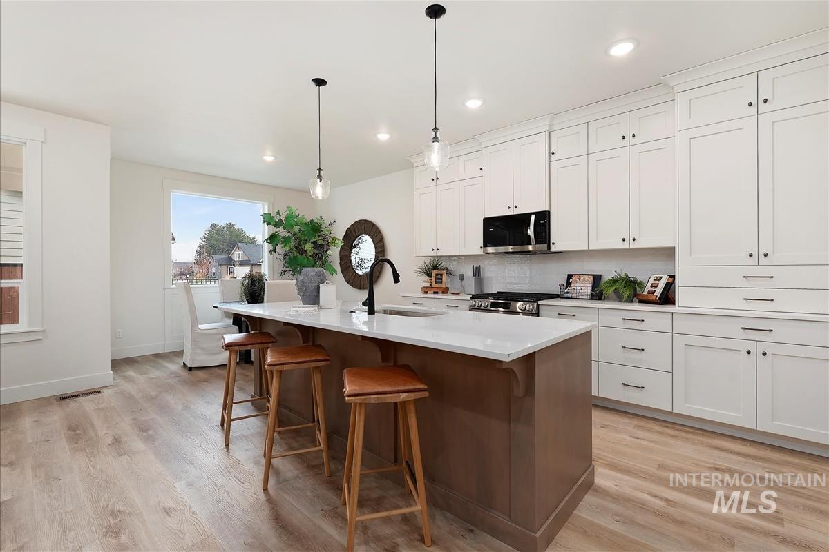 6553 W Mattawa Dr, Meridian, Idaho 83646, 3 Bedrooms, 2.5 Bathrooms, Residential For Sale, Price $674,900,MLS 98976603