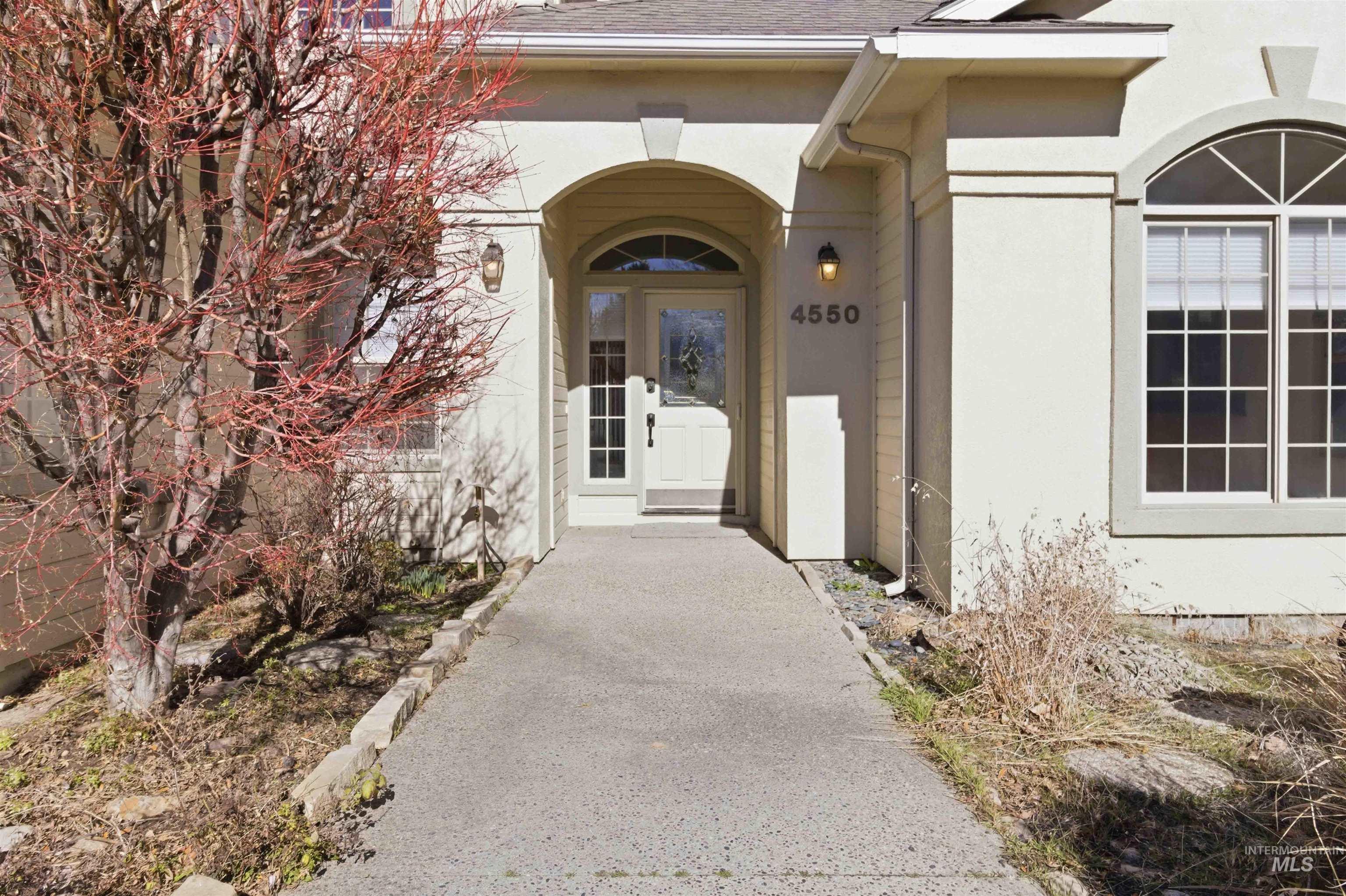 4550 W Brassie Ct, Meridian, Idaho 83646, 4 Bedrooms, 2.5 Bathrooms, Residential For Sale, Price $698,000, 98976605