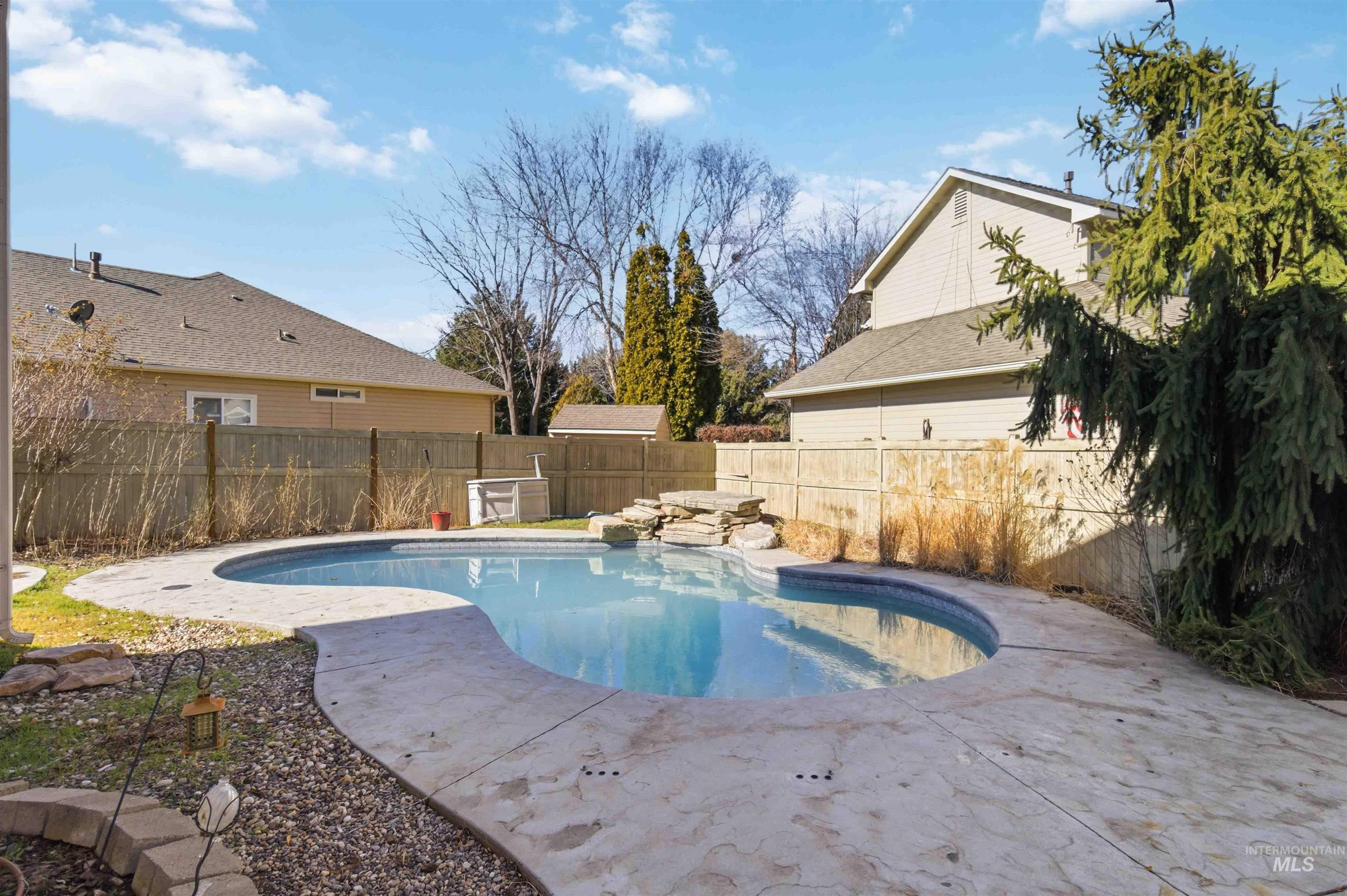 4550 W Brassie Ct, Meridian, Idaho 83646, 4 Bedrooms, 2.5 Bathrooms, Residential For Sale, Price $698,000, 98976605