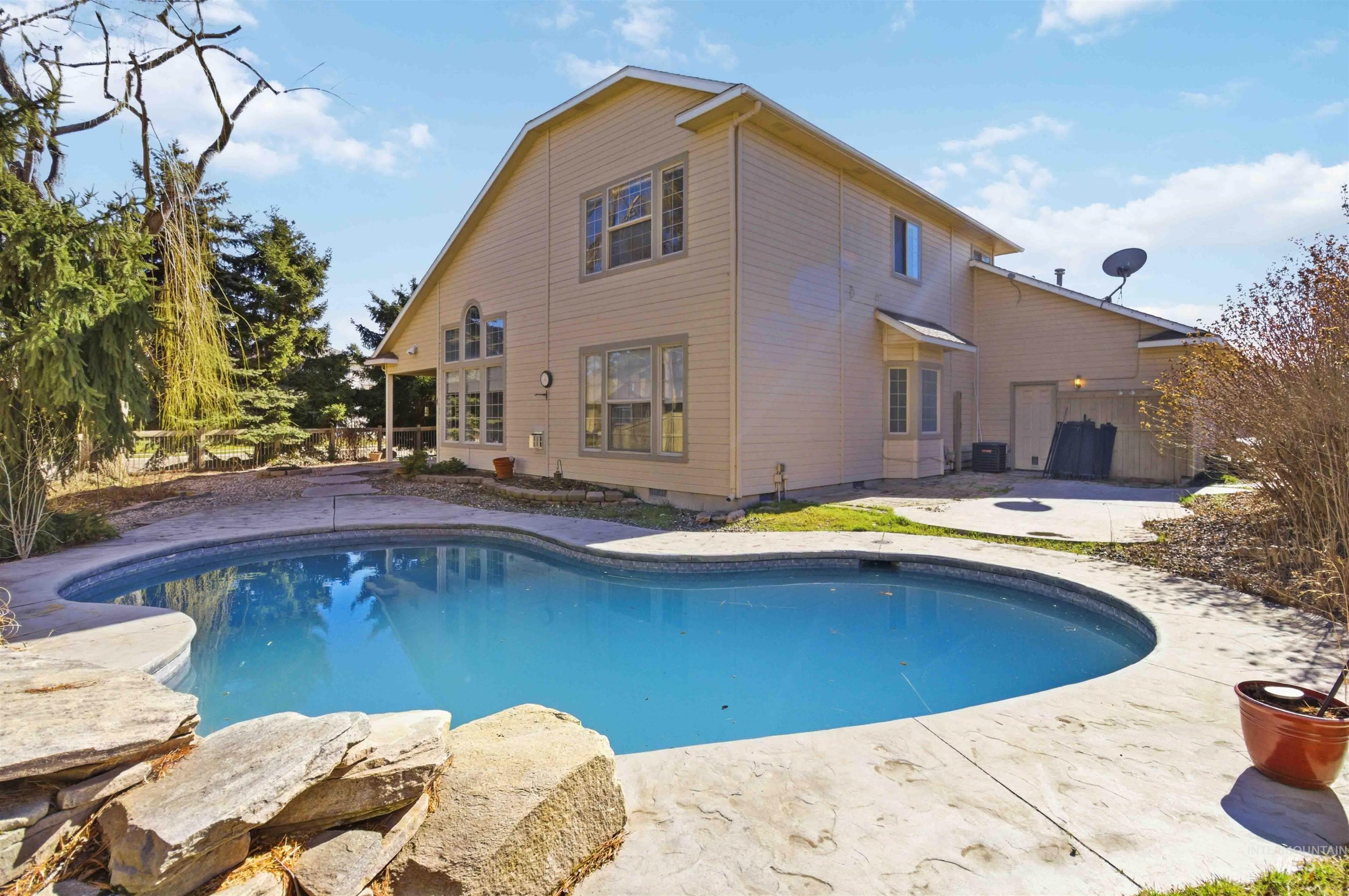 4550 W Brassie Ct, Meridian, Idaho 83646, 4 Bedrooms, 2.5 Bathrooms, Residential For Sale, Price $698,000, 98976605