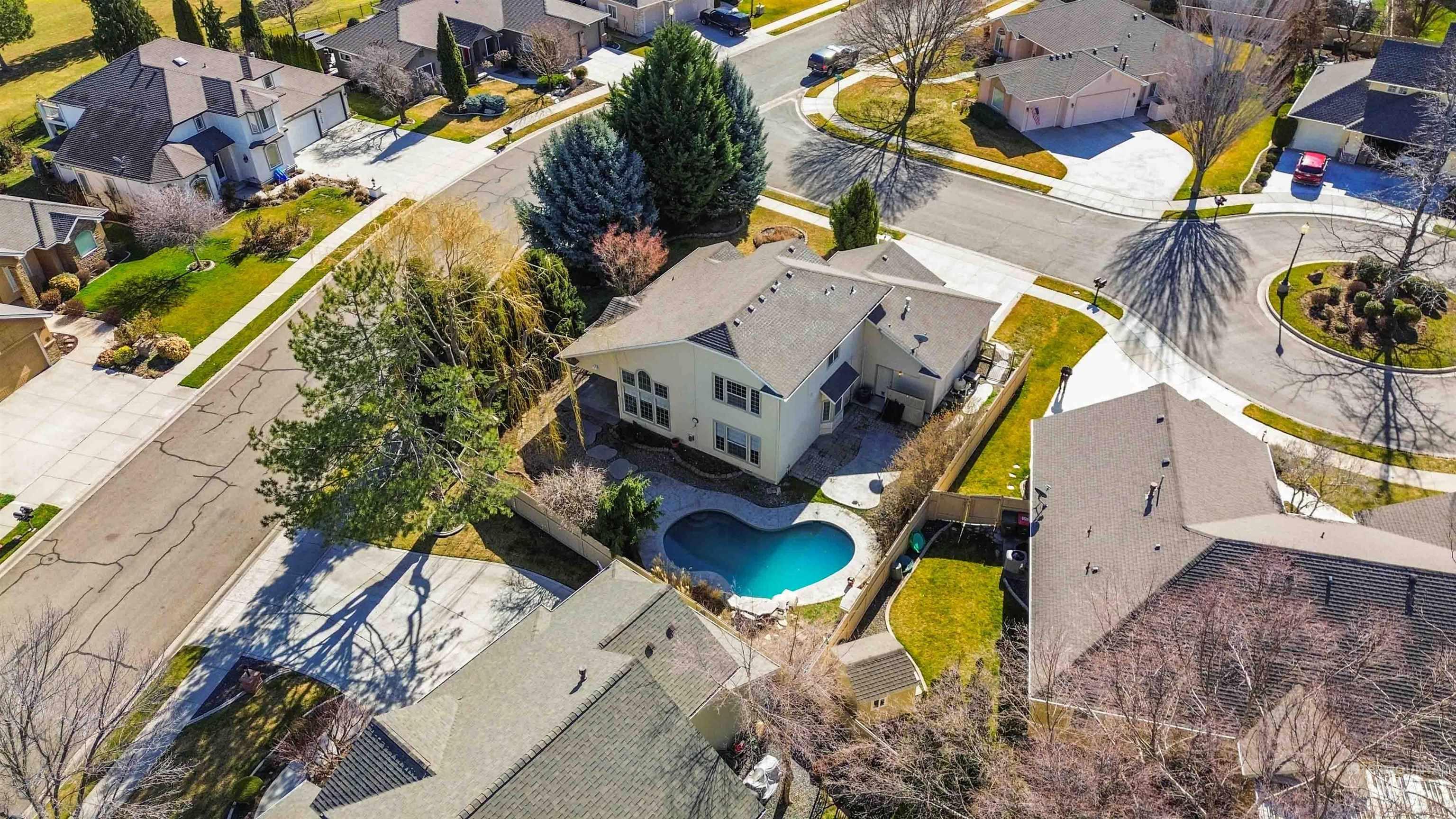 4550 W Brassie Ct, Meridian, Idaho 83646, 4 Bedrooms, 2.5 Bathrooms, Residential For Sale, Price $675,000,MLS 98976605