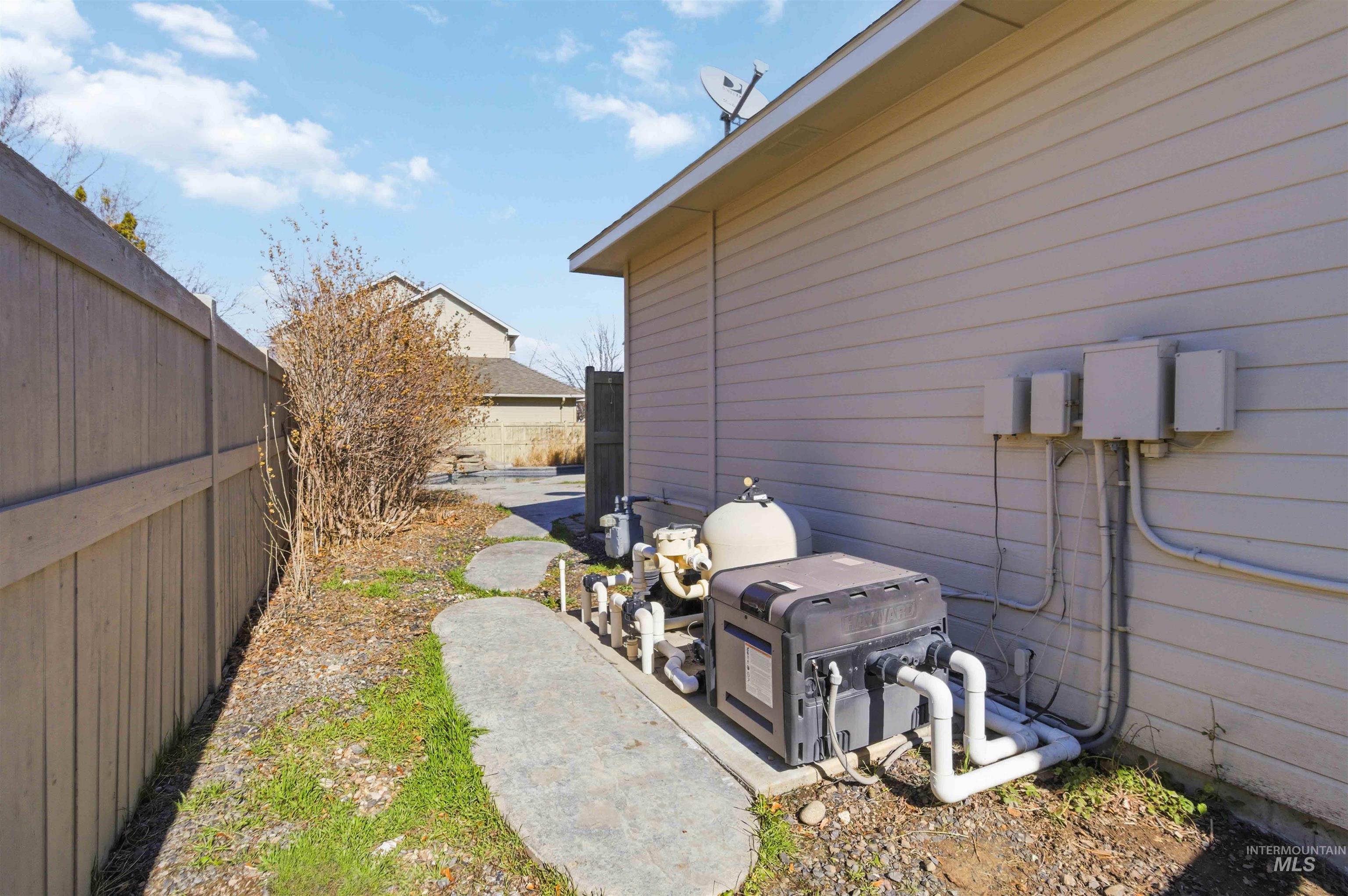 4550 W Brassie Ct, Meridian, Idaho 83646, 4 Bedrooms, 2.5 Bathrooms, Residential For Sale, Price $698,000, 98976605