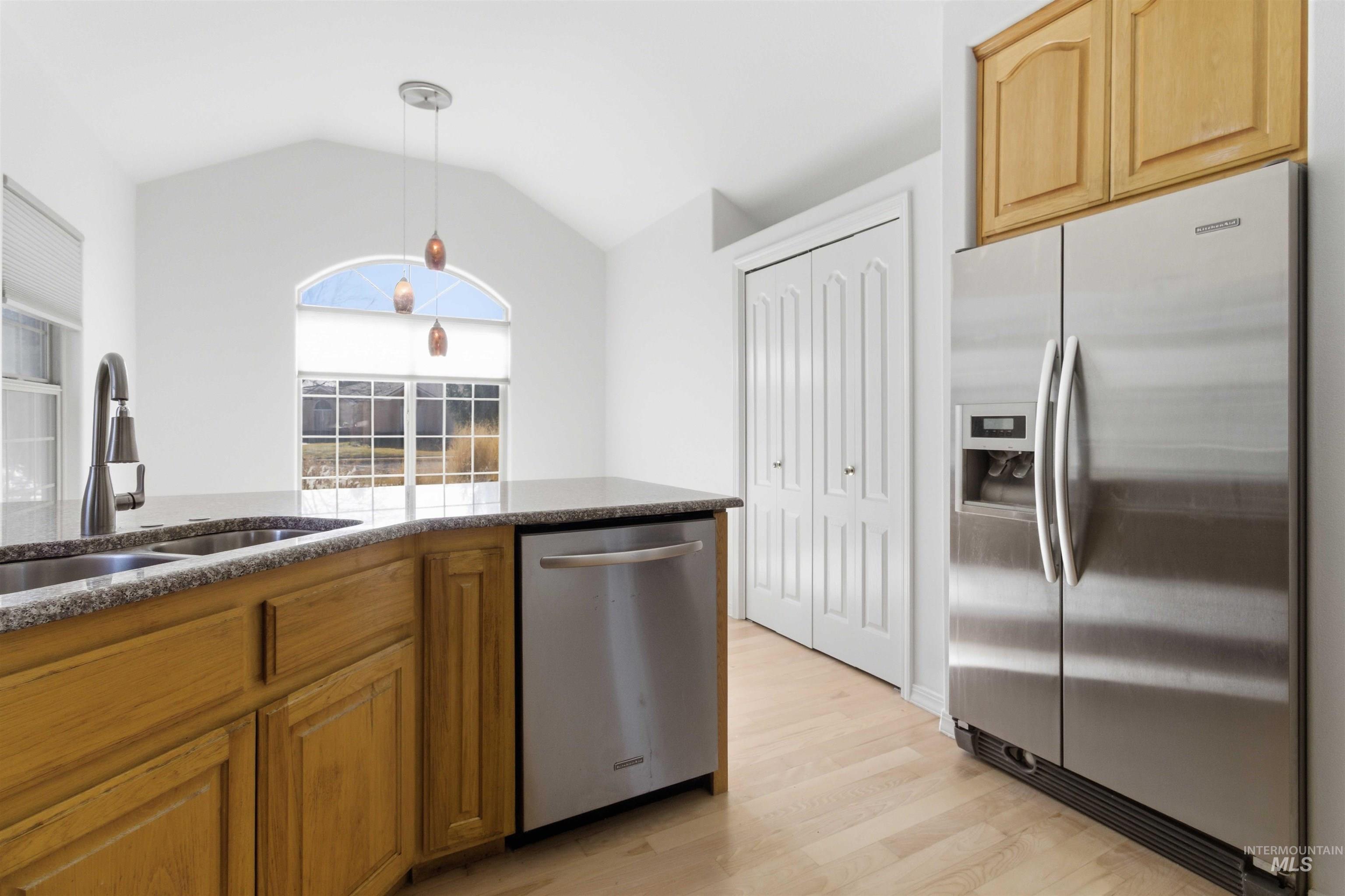 4550 W Brassie Ct, Meridian, Idaho 83646, 4 Bedrooms, 2.5 Bathrooms, Residential For Sale, Price $698,000, 98976605