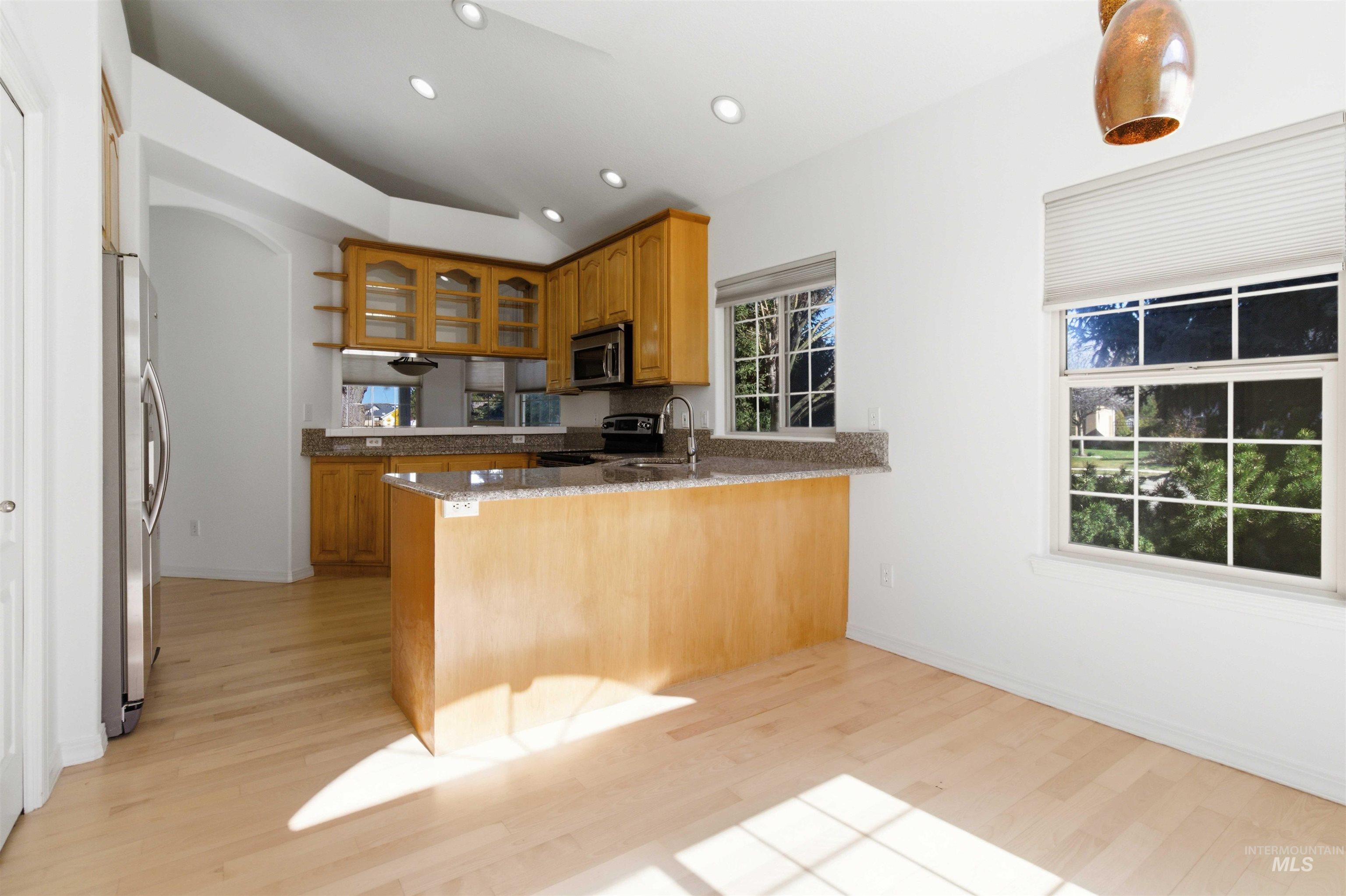 4550 W Brassie Ct, Meridian, Idaho 83646, 4 Bedrooms, 2.5 Bathrooms, Residential For Sale, Price $698,000, 98976605