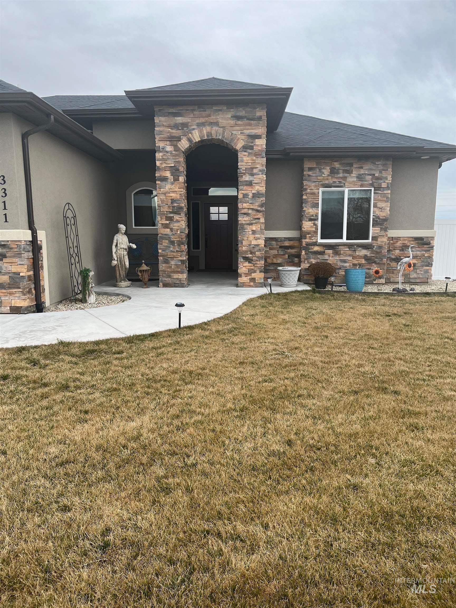 3311 E 3818 N, Kimberly, Idaho 83341, 3 Bedrooms, 3 Bathrooms, Residential For Sale, Price $699,900, 98976617