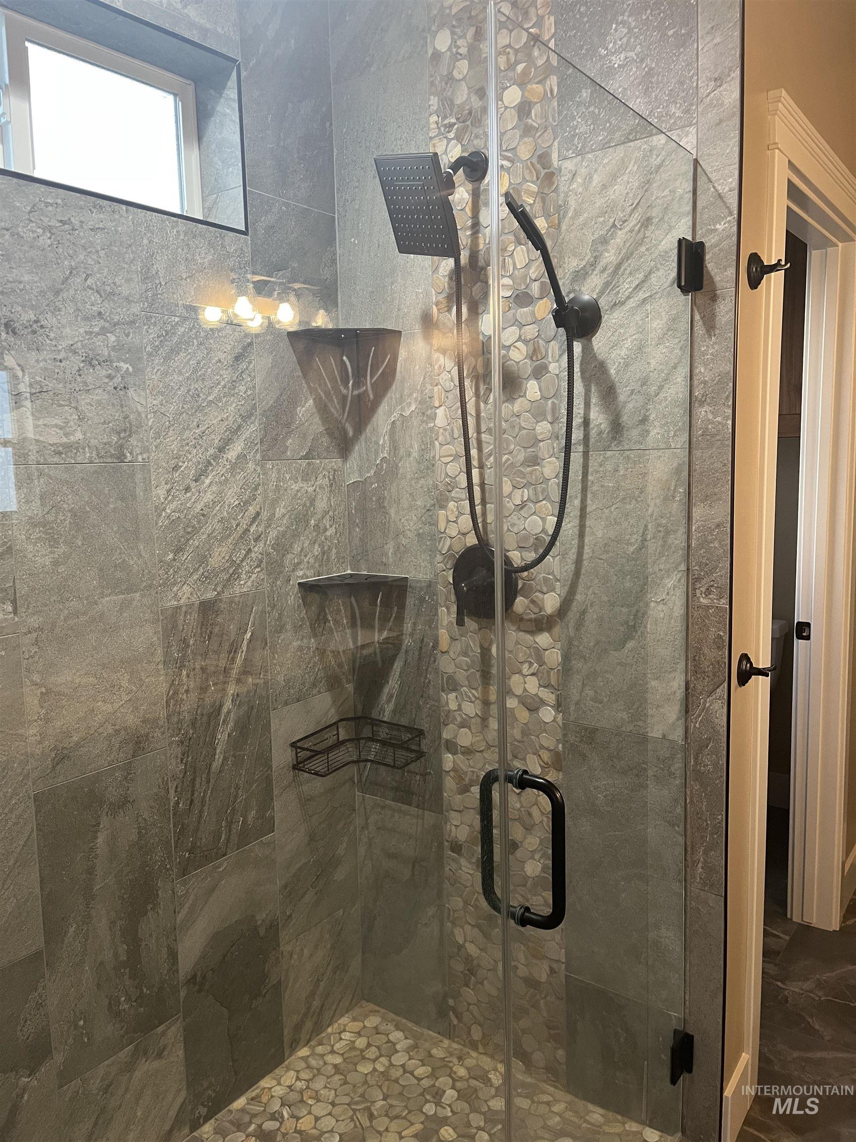 3311 E 3818 N, Kimberly, Idaho 83341, 3 Bedrooms, 3 Bathrooms, Residential For Sale, Price $699,900, 98976617