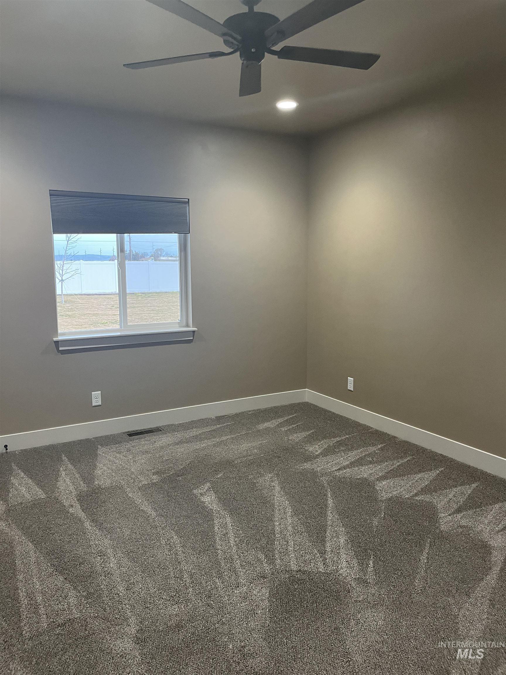 3311 E 3818 N, Kimberly, Idaho 83341, 3 Bedrooms, 3 Bathrooms, Residential For Sale, Price $699,900, 98976617