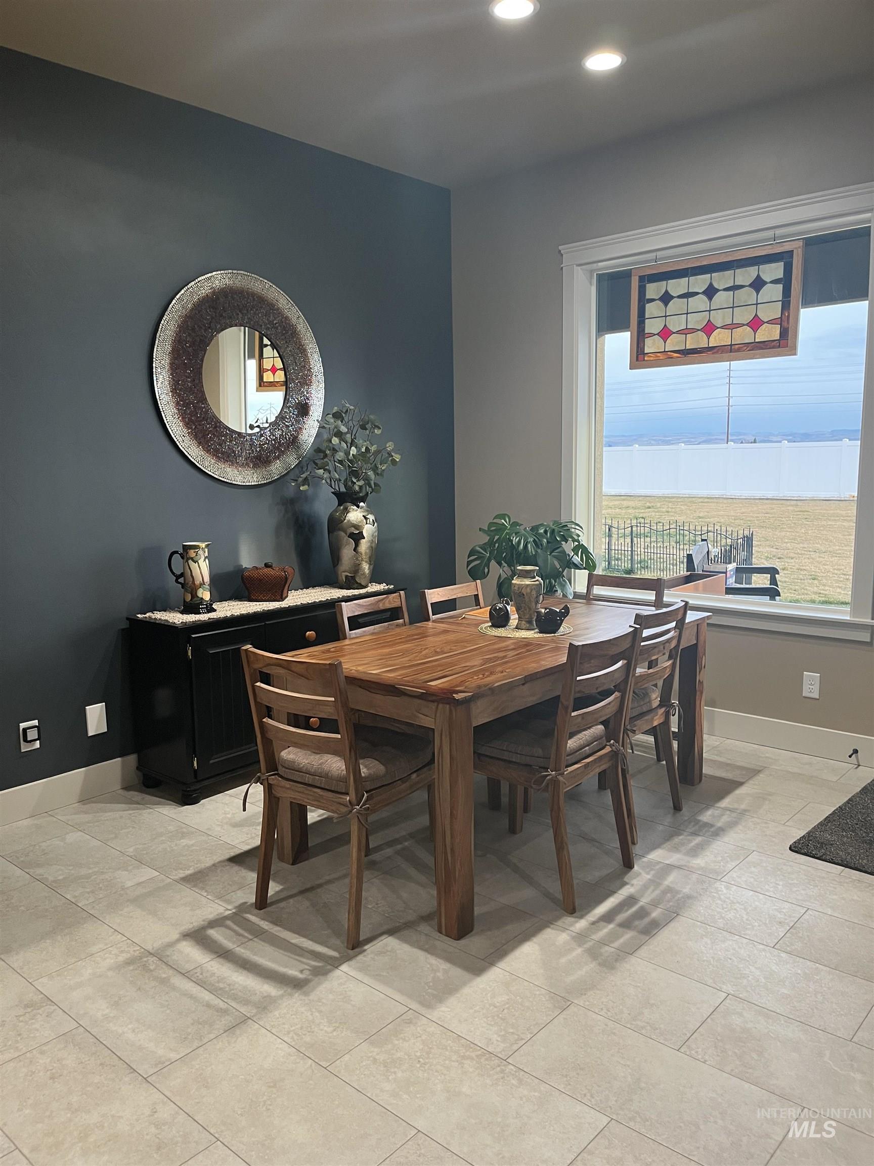 3311 E 3818 N, Kimberly, Idaho 83341, 3 Bedrooms, 3 Bathrooms, Residential For Sale, Price $699,900, 98976617