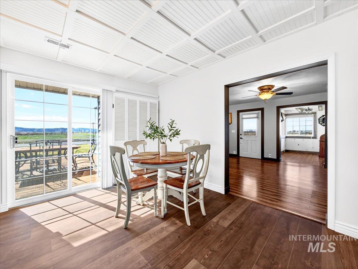 1233 E Idaho Blvd, Emmett, Idaho 83617, 4 Bedrooms, 3 Bathrooms, Residential For Sale, Price $595,000, 98976621