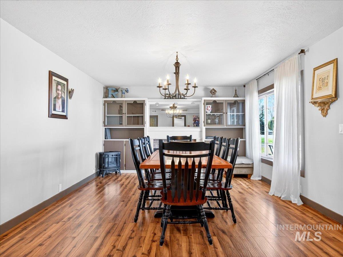 1233 E Idaho Blvd, Emmett, Idaho 83617, 4 Bedrooms, 3 Bathrooms, Residential For Sale, Price $595,000, 98976621