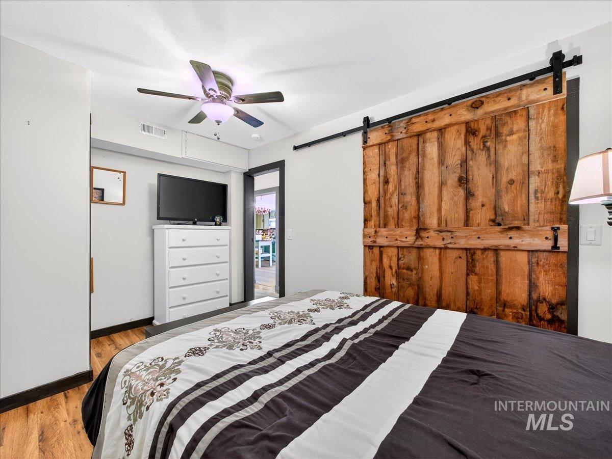 1233 E Idaho Blvd, Emmett, Idaho 83617, 4 Bedrooms, 3 Bathrooms, Residential For Sale, Price $595,000, 98976621