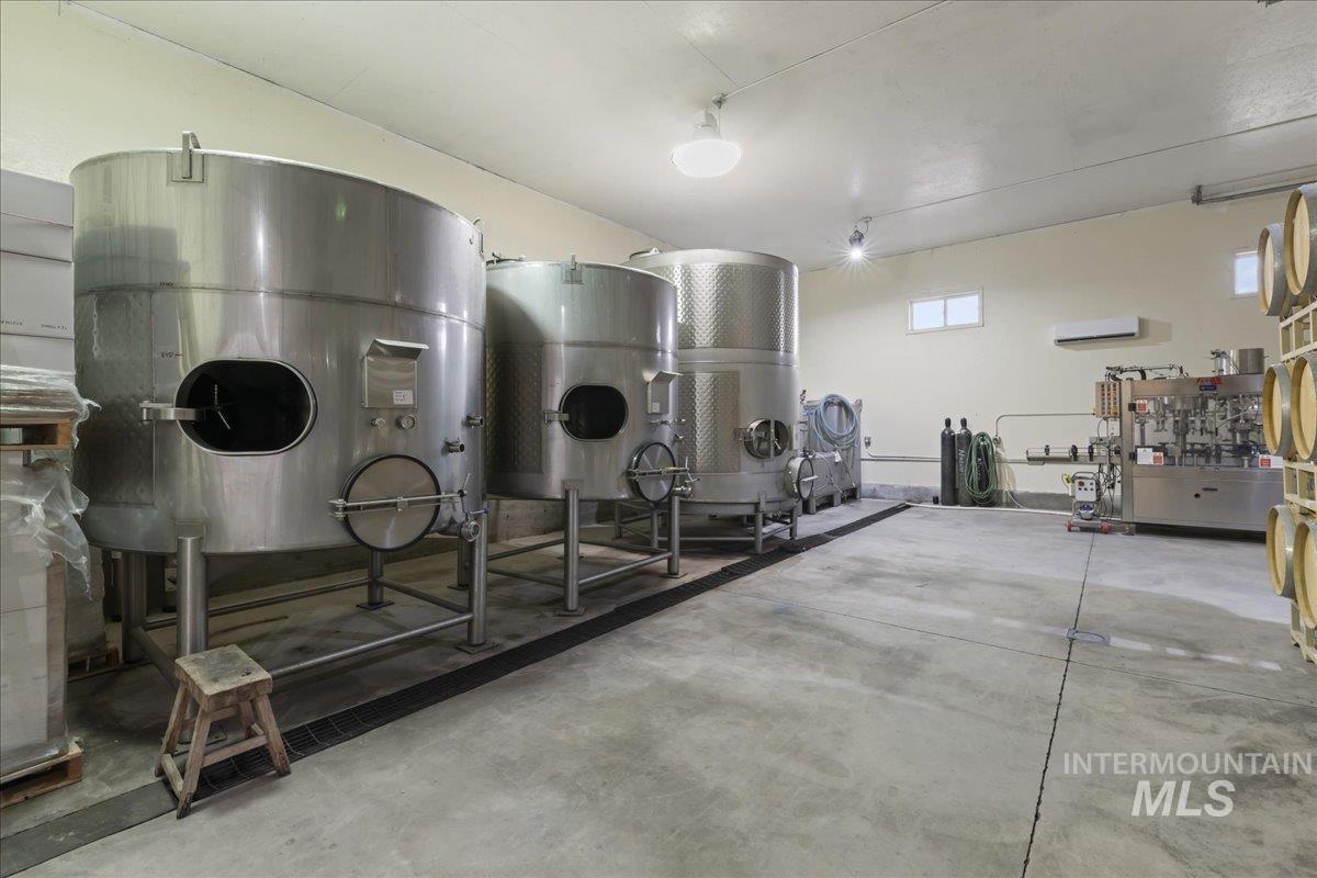 24013 Arena Valley Rd, Parma, Idaho 83660, 3 Bedrooms, 2 Bathrooms, Farm & Ranch For Sale, Price $1,900,000,MLS 98976622