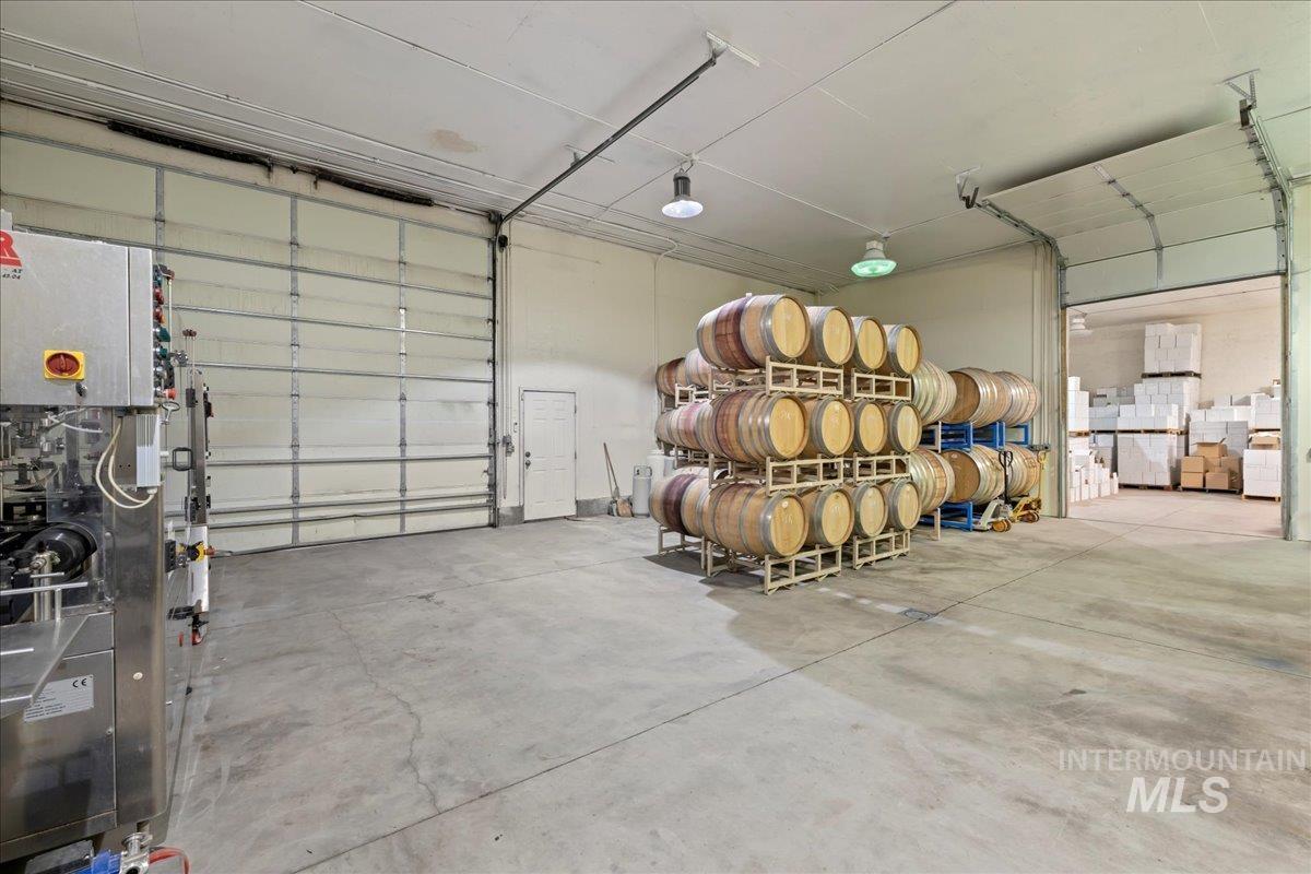 24013 Arena Valley Rd., Parma, Idaho 83660, 3 Bedrooms, 2 Bathrooms, Residential For Sale, Price $1,900,000, 98976623