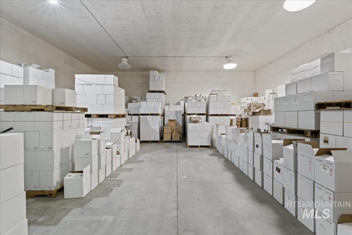 24013 Arena Valley Rd., Parma, Idaho 83660, 3 Bedrooms, 2 Bathrooms, Residential For Sale, Price $1,900,000, 98976623