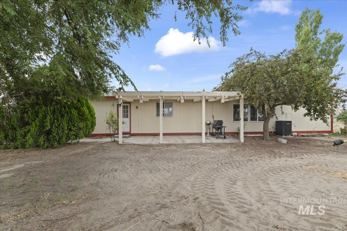 24013 Arena Valley Rd., Parma, Idaho 83660, 3 Bedrooms, 2 Bathrooms, Residential For Sale, Price $1,900,000, 98976623