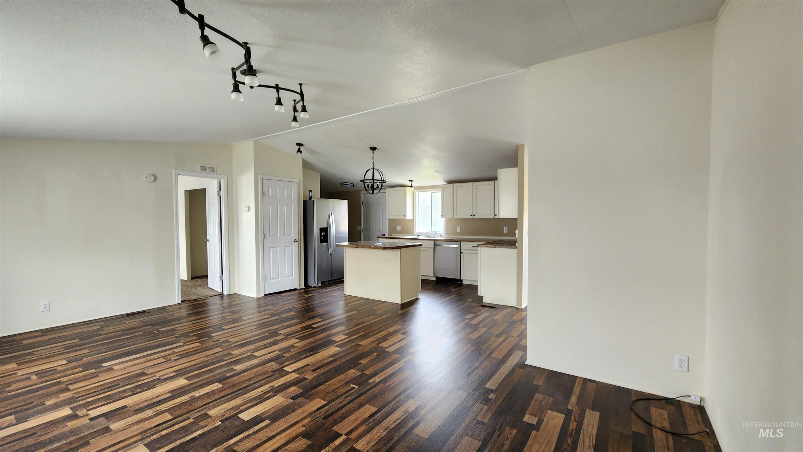 487 W 45 North, Burley, Idaho 83318, 4 Bedrooms, 2 Bathrooms, Residential For Sale, Price $269,900, 98976625