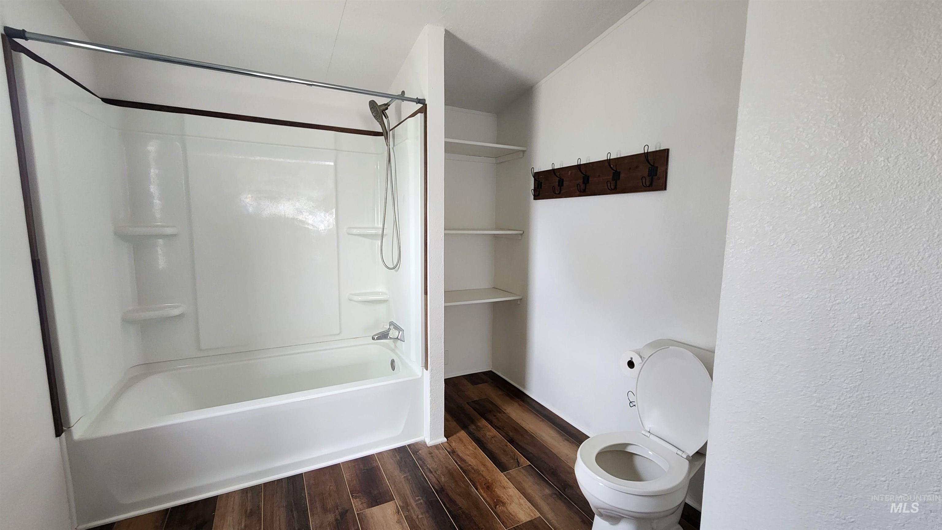 487 W 45 North, Burley, Idaho 83318, 4 Bedrooms, 2 Bathrooms, Residential For Sale, Price $269,900, 98976625