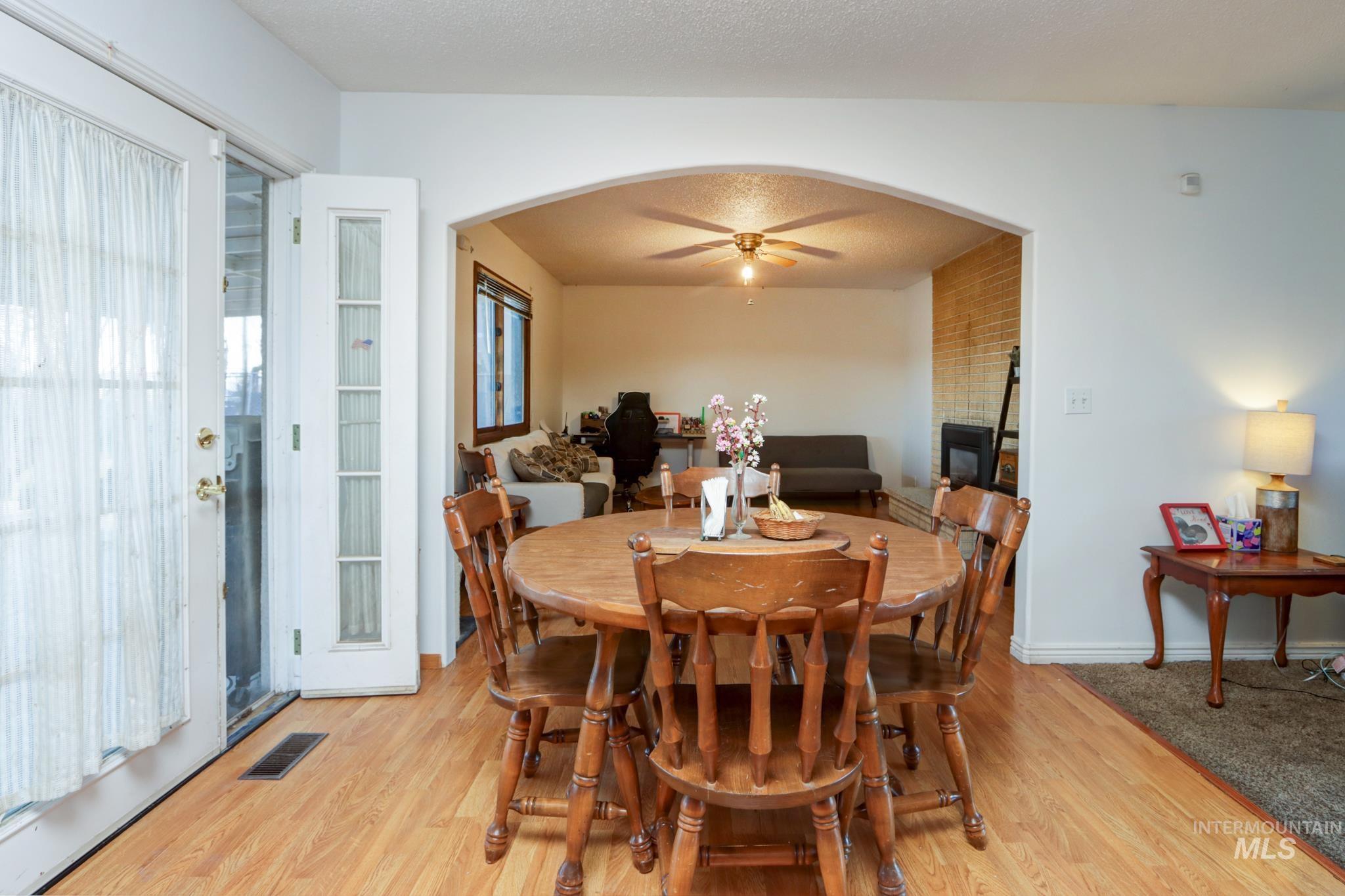 2021 Terrace Dr, Caldwell, Idaho 83605, 3 Bedrooms, 3 Bathrooms, Residential For Sale, Price $394,990,MLS 98976626