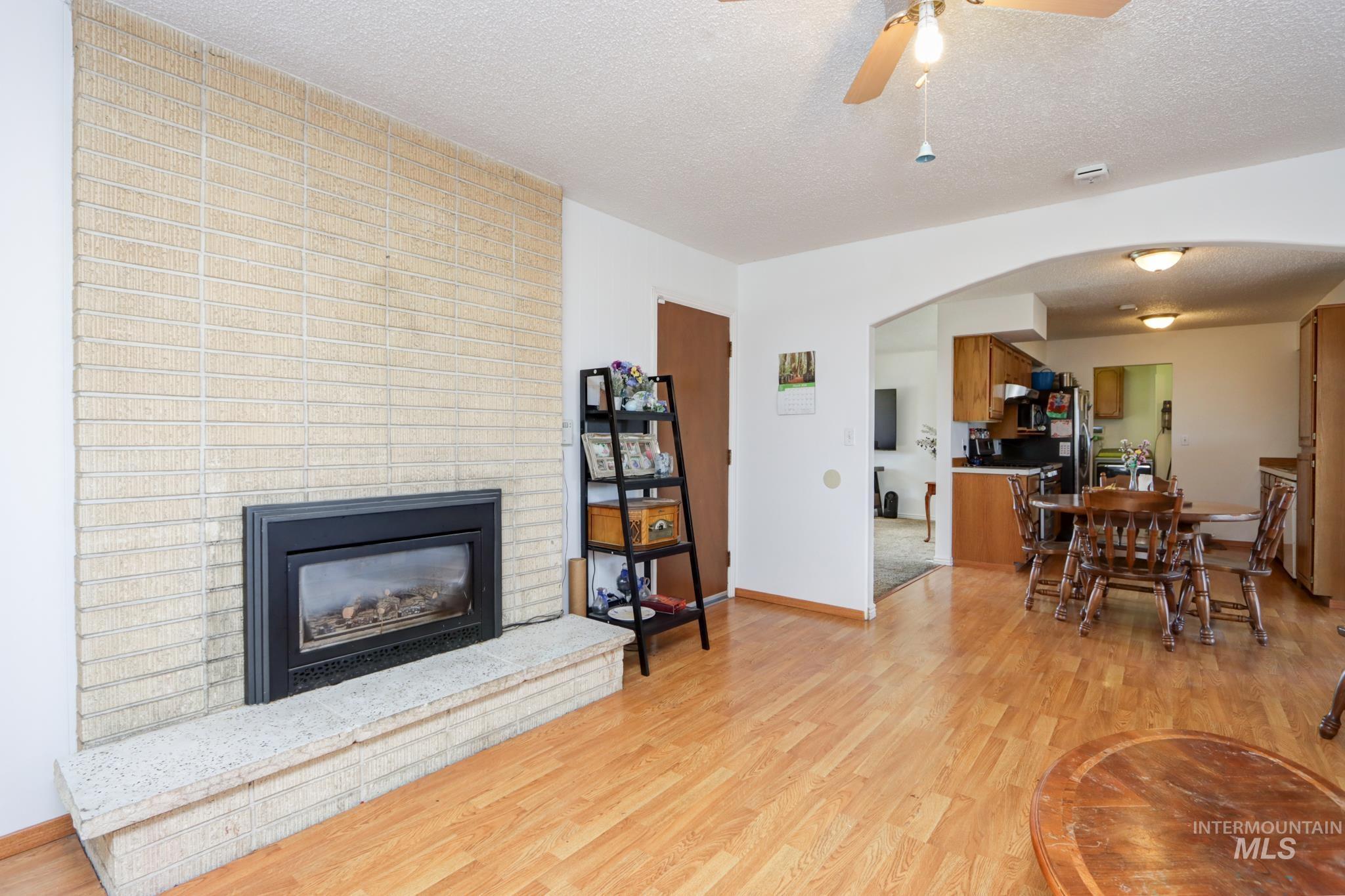 2021 Terrace Dr, Caldwell, Idaho 83605, 3 Bedrooms, 3 Bathrooms, Residential For Sale, Price $394,990,MLS 98976626