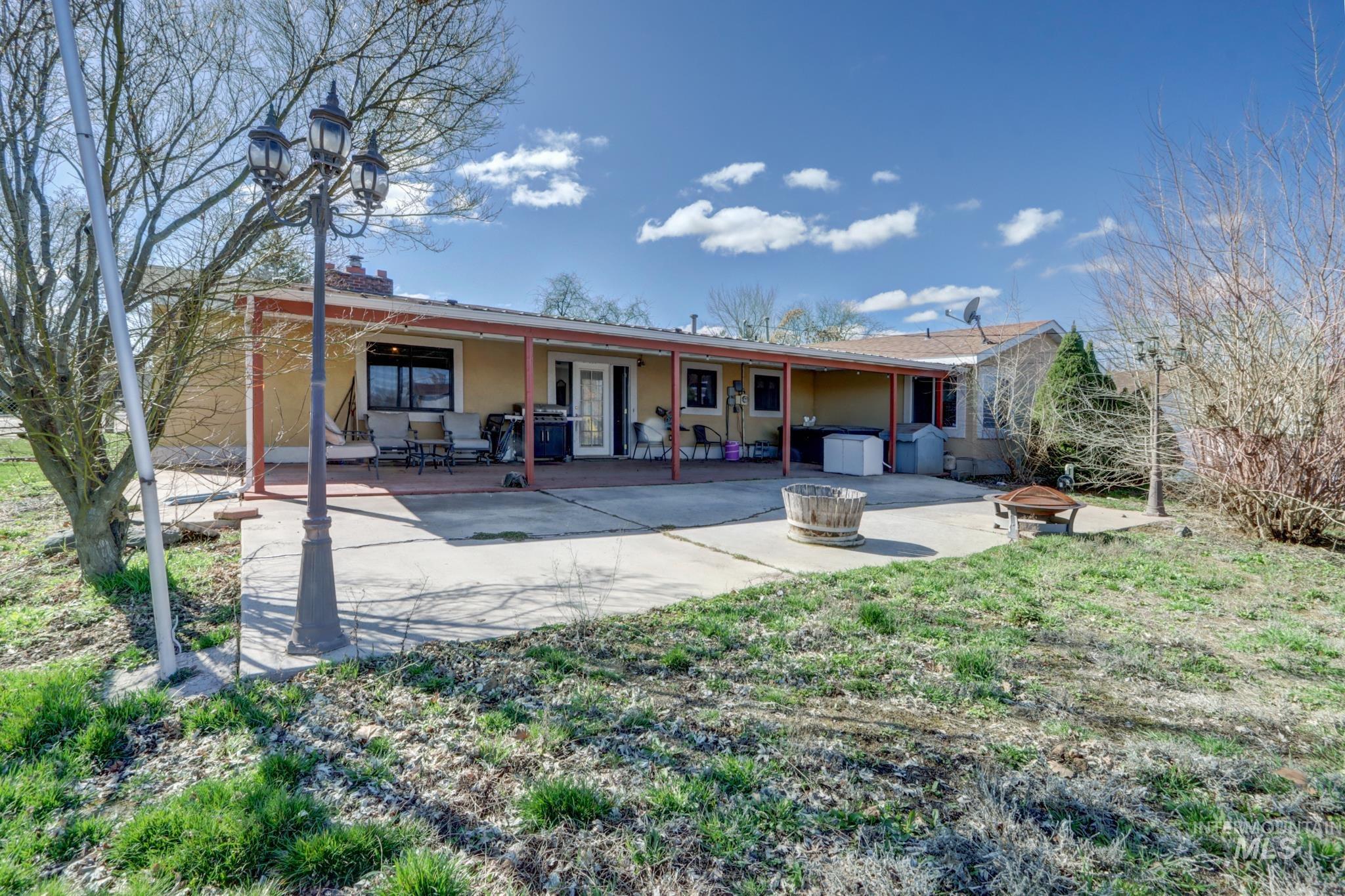 2021 Terrace Dr, Caldwell, Idaho 83605, 3 Bedrooms, 3 Bathrooms, Residential For Sale, Price $394,990,MLS 98976626