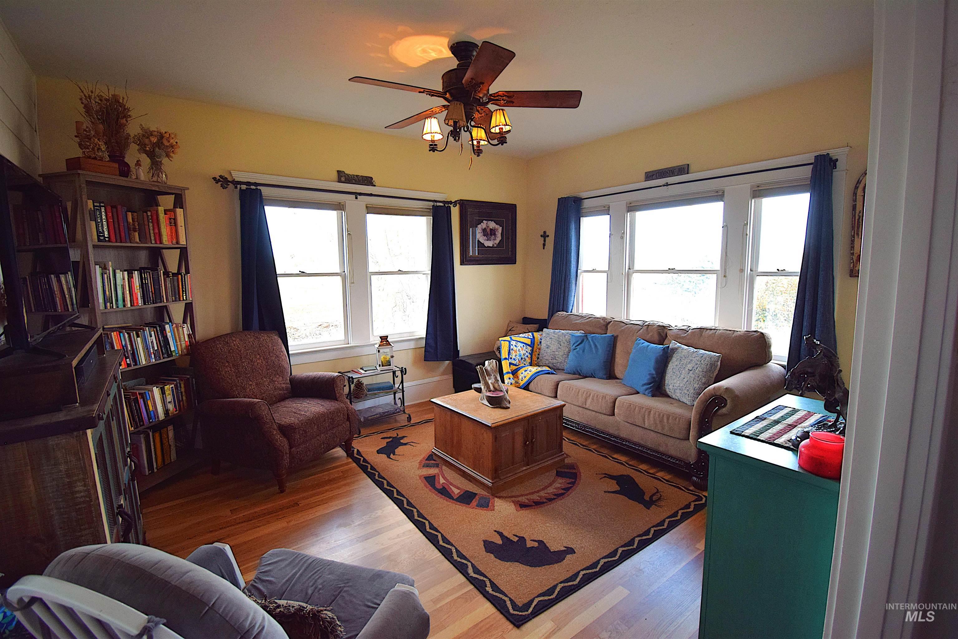 5367 Sand Hollow Road, New Plymouth, Idaho 83655, 4 Bedrooms, 2 Bathrooms, Residential For Sale, Price $875,000, 98976627