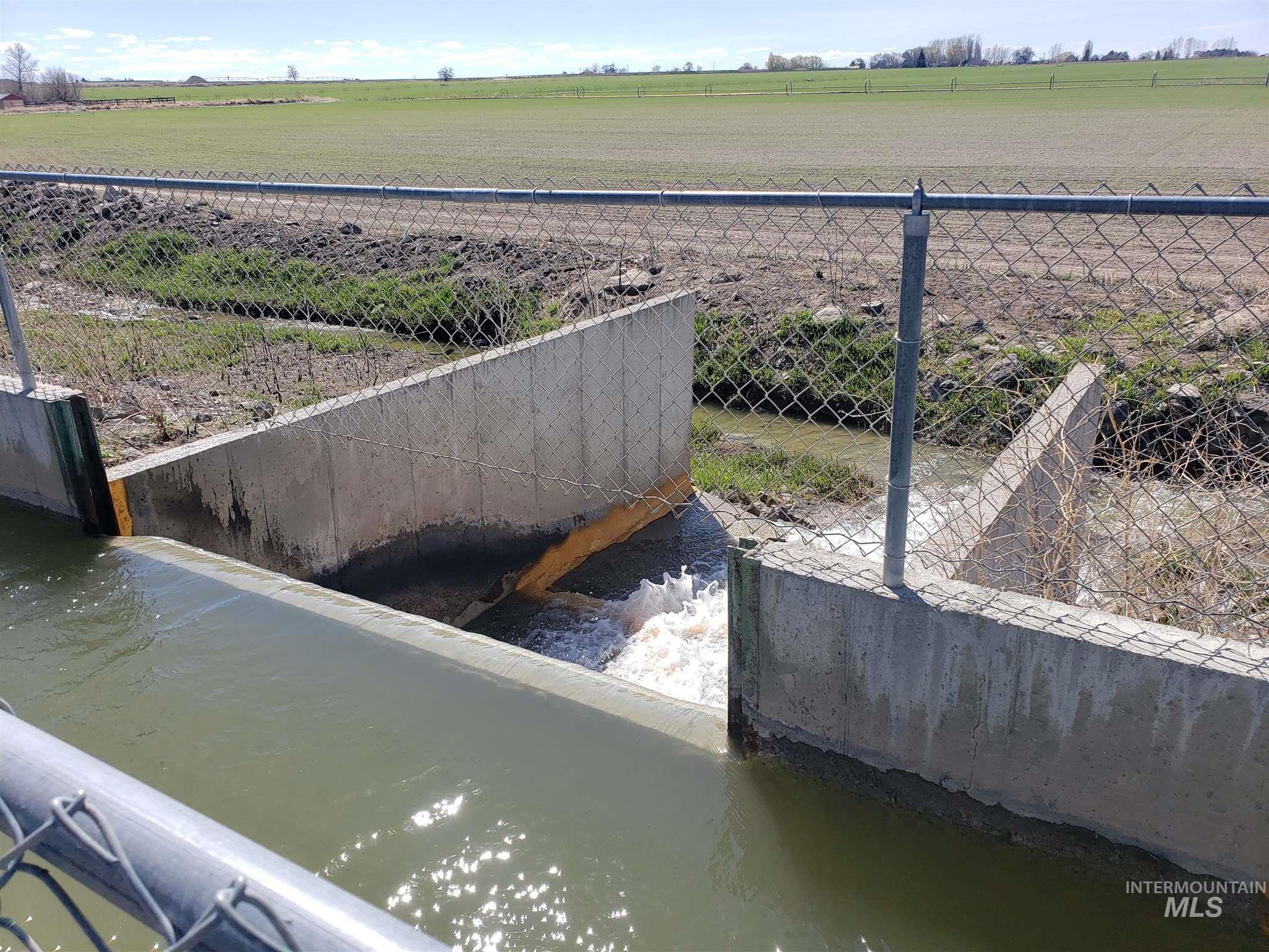 3775 N 2500 E, Twin Falls, Idaho 83301, Business/Commercial For Sale, Price $940,000,MLS 98976632