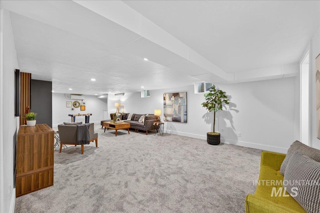 2220 S Indiana Ave, Caldwell, Idaho 83605, 1 Bedroom, 1 Bathroom, Residential Income For Sale, Price $799,900, 98976637