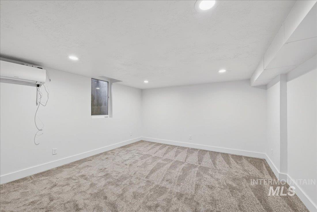 2220 S Indiana Ave, Caldwell, Idaho 83605, 1 Bedroom, 1 Bathroom, Residential Income For Sale, Price $799,900, 98976637