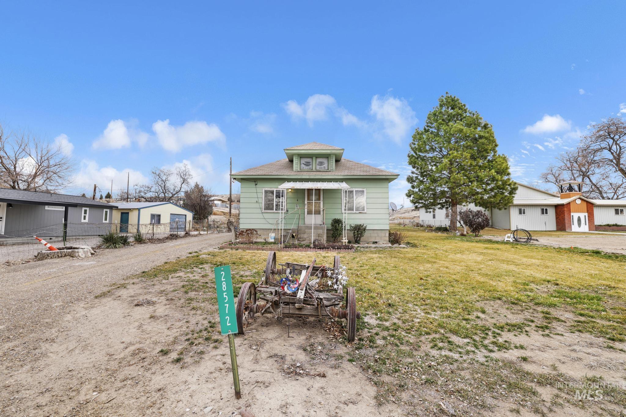 28572 Hyde Ave, Bruneau, Idaho 83604, 3 Bedrooms, 1 Bathroom, Residential For Sale, Price $380,000, 98976639