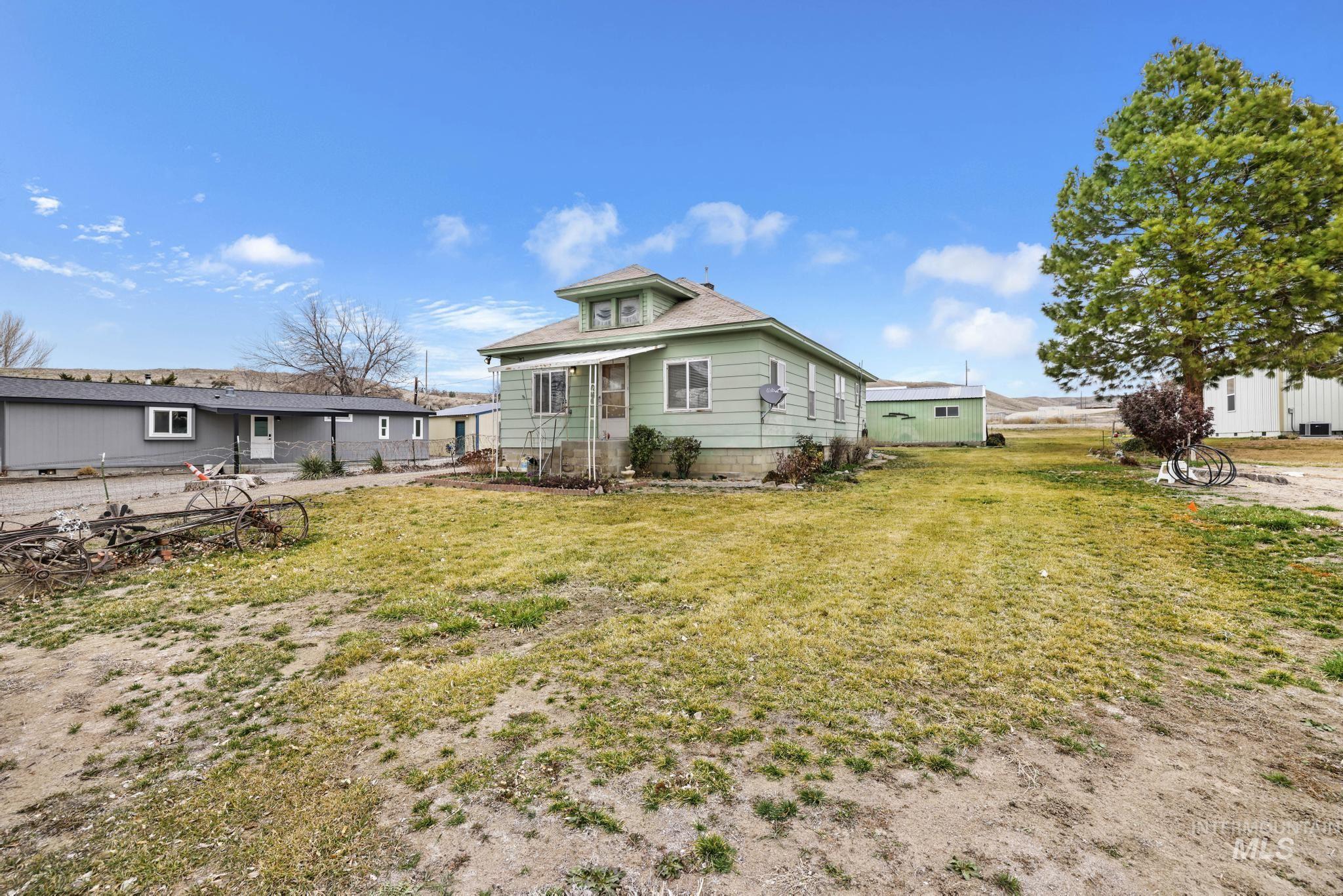 28572 Hyde Ave, Bruneau, Idaho 83604, 3 Bedrooms, 1 Bathroom, Residential For Sale, Price $380,000, 98976639