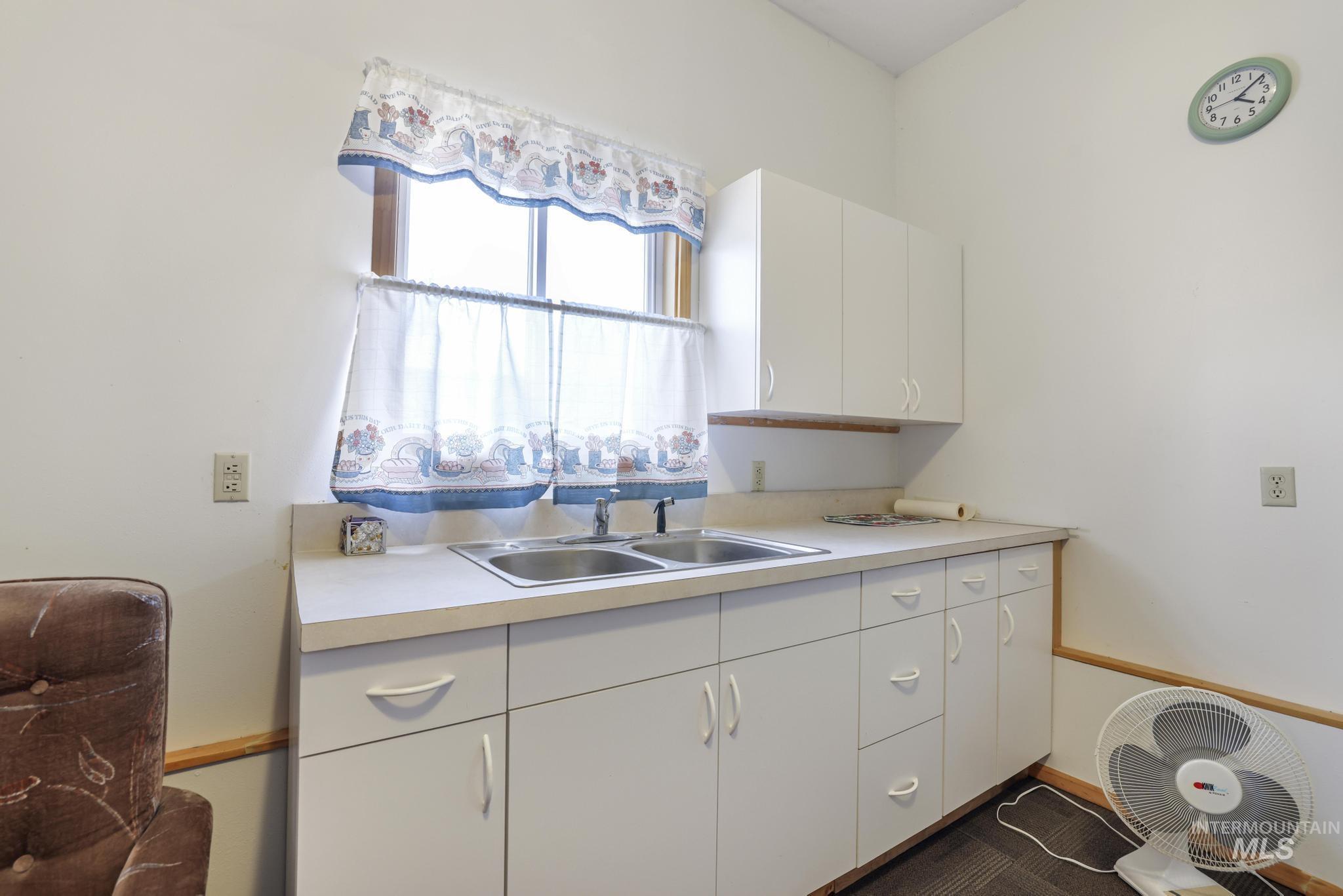 28572 Hyde Ave, Bruneau, Idaho 83604, 3 Bedrooms, 1 Bathroom, Residential For Sale, Price $380,000, 98976639