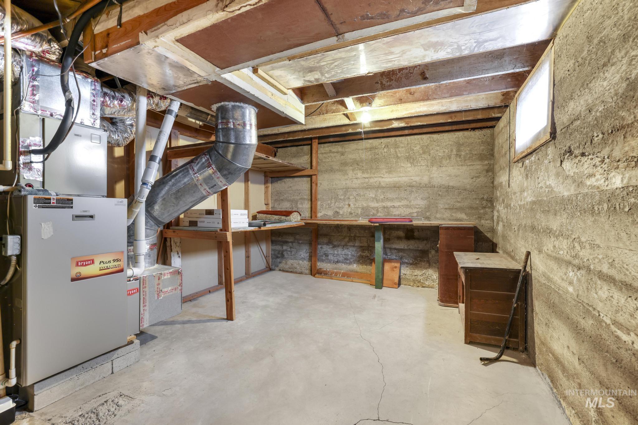 28572 Hyde Ave, Bruneau, Idaho 83604, 3 Bedrooms, 1 Bathroom, Residential For Sale, Price $380,000, 98976639