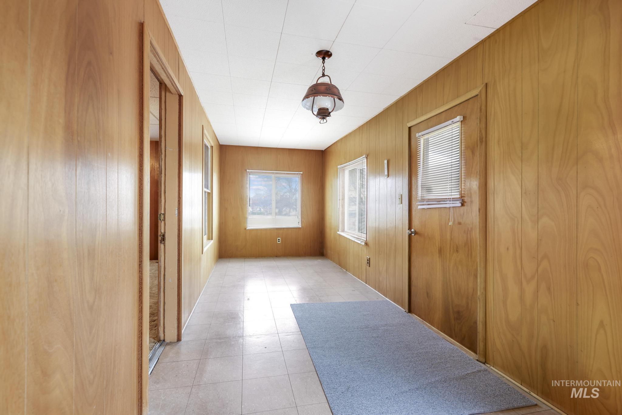 28572 Hyde Ave, Bruneau, Idaho 83604, 3 Bedrooms, 1 Bathroom, Residential For Sale, Price $380,000, 98976639