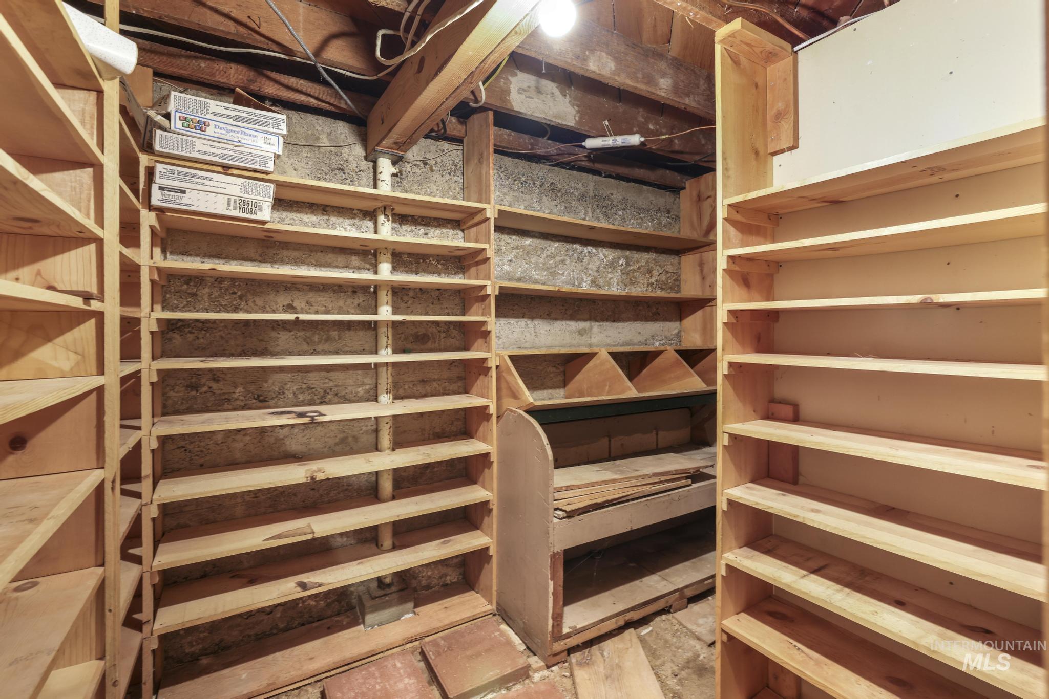 28572 Hyde Ave, Bruneau, Idaho 83604, 3 Bedrooms, 1 Bathroom, Residential For Sale, Price $380,000, 98976639