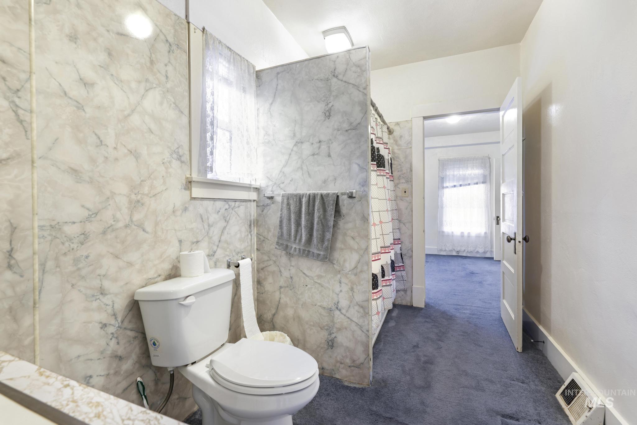 28572 Hyde Ave, Bruneau, Idaho 83604, 3 Bedrooms, 1 Bathroom, Residential For Sale, Price $380,000, 98976639