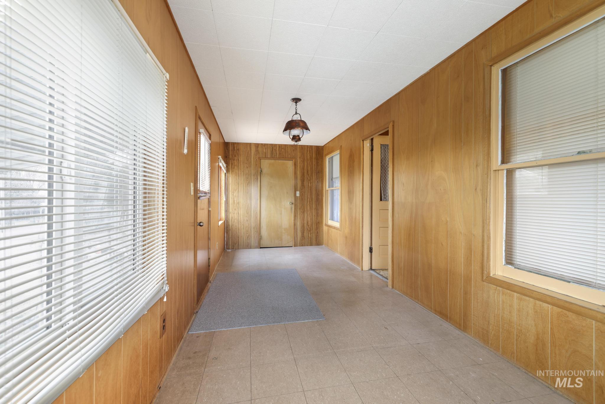 28572 Hyde Ave, Bruneau, Idaho 83604, 3 Bedrooms, 1 Bathroom, Residential For Sale, Price $380,000, 98976639